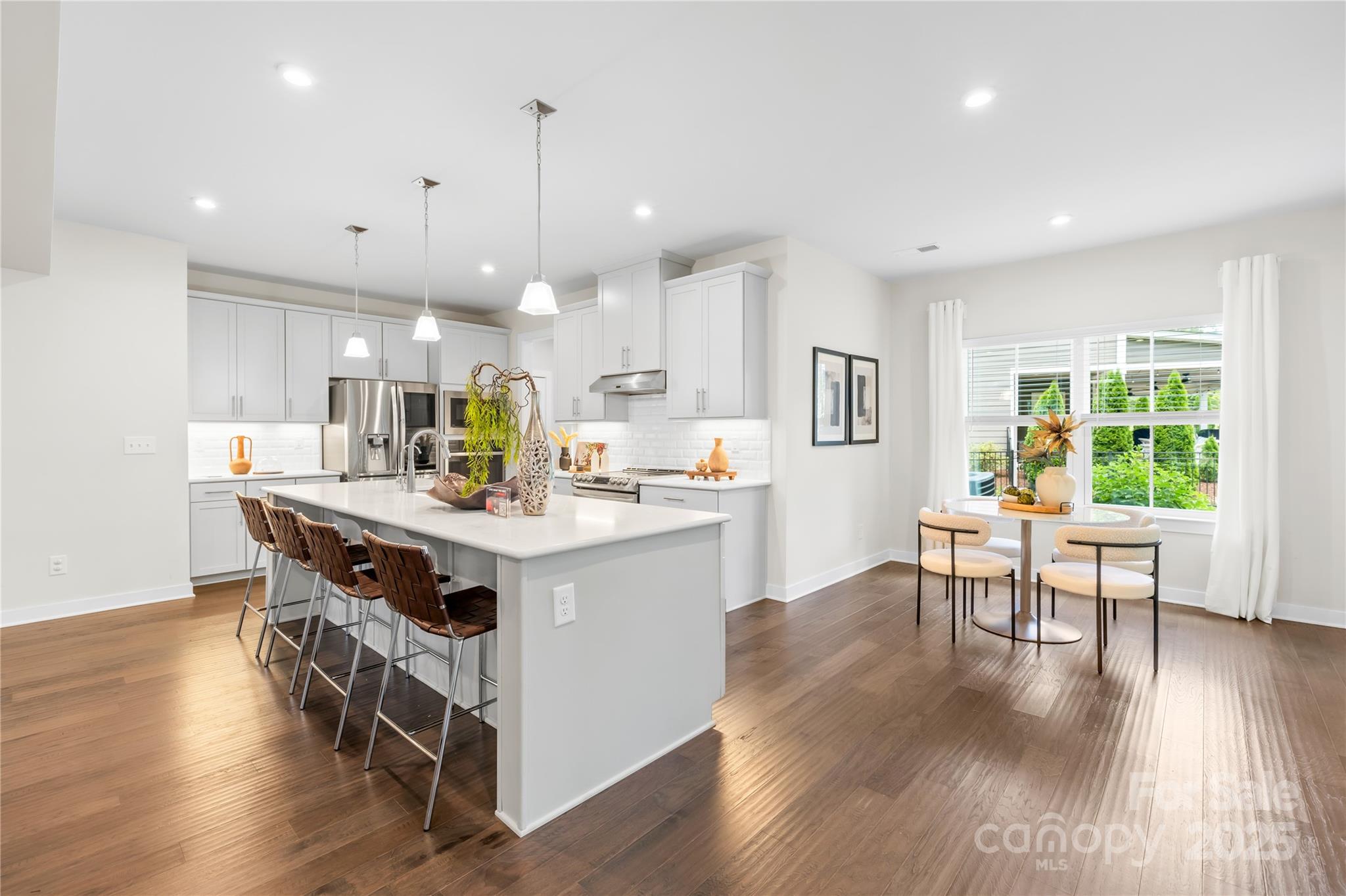 10901 Greenvale Drive Property Photo 16