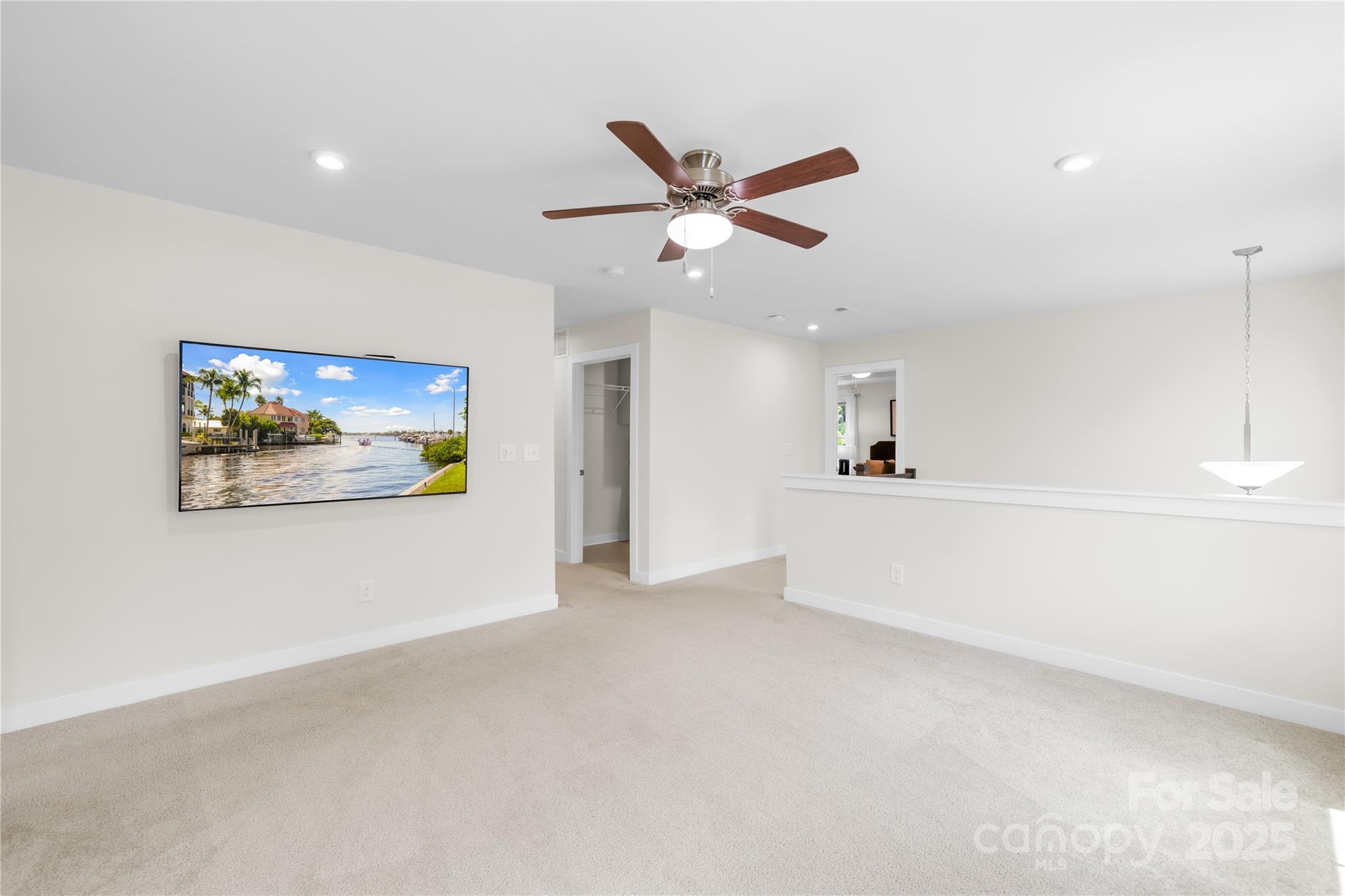 10901 Greenvale Drive Property Photo 31