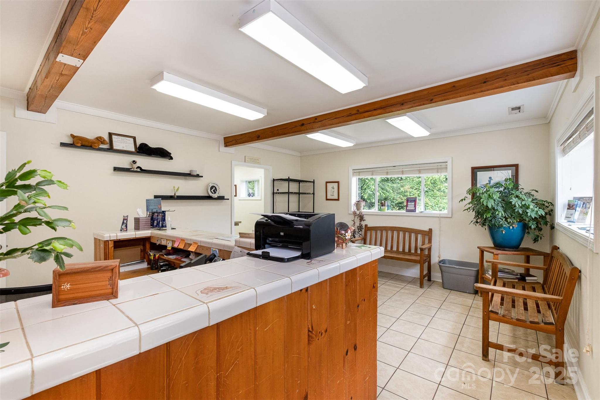 1512 Davie Avenue 2/11 Property Photo 6