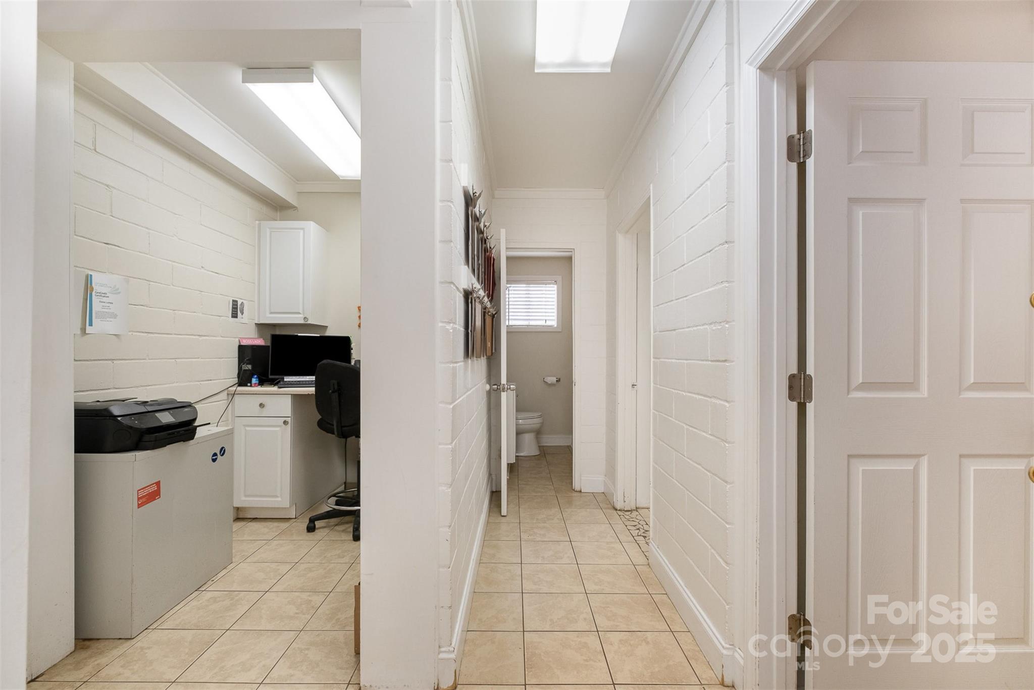 1512 Davie Avenue 2/11 Property Photo 15
