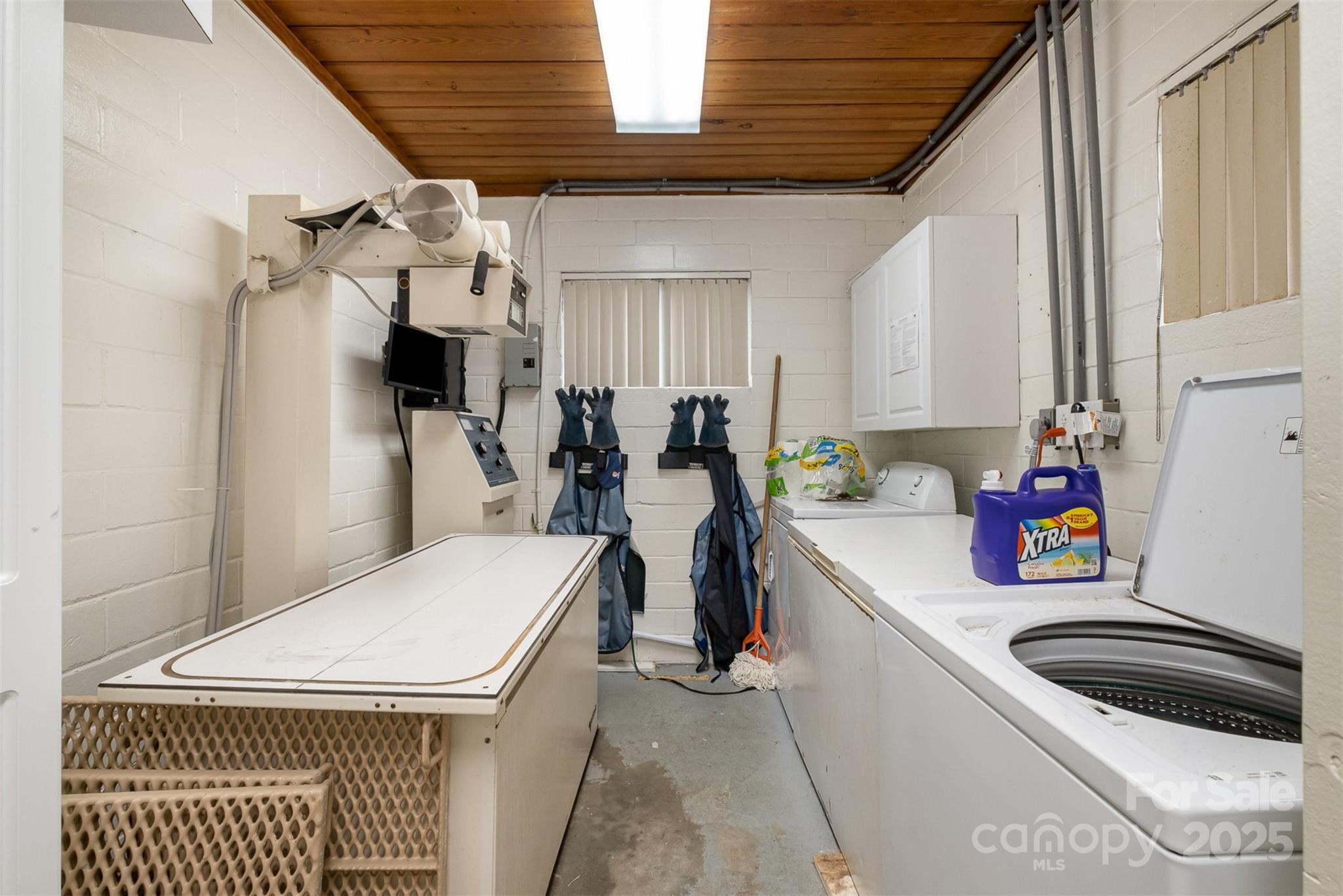 1512 Davie Avenue 2/11 Property Photo 20