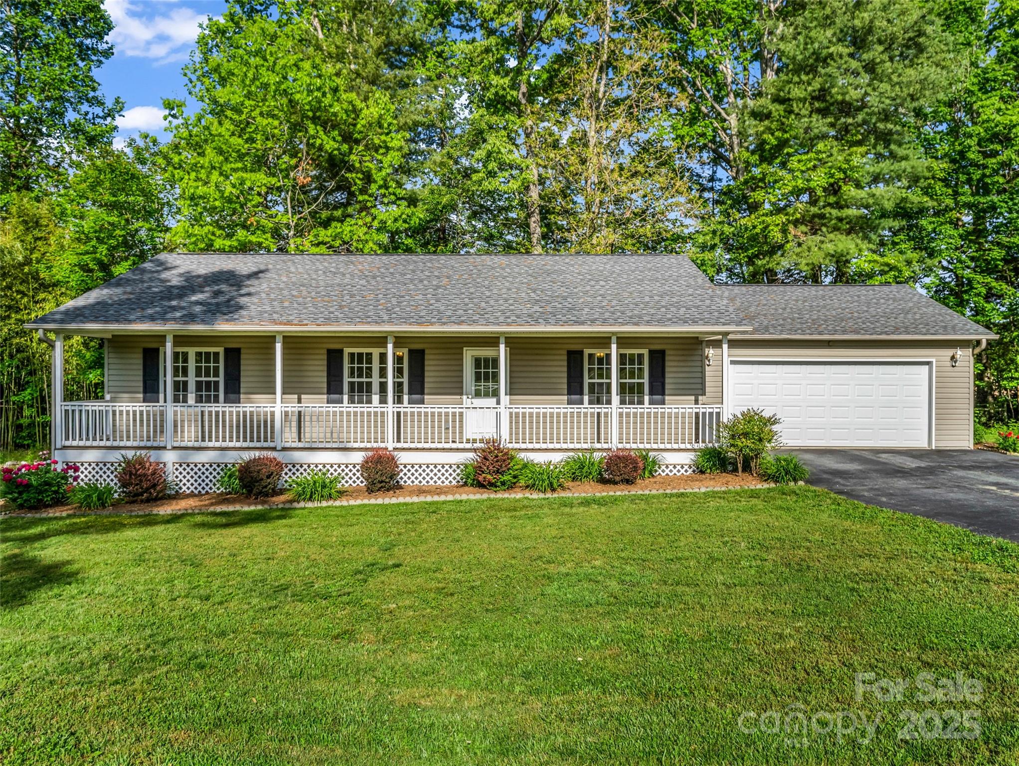 77 Simmons Drive Property Photo 1