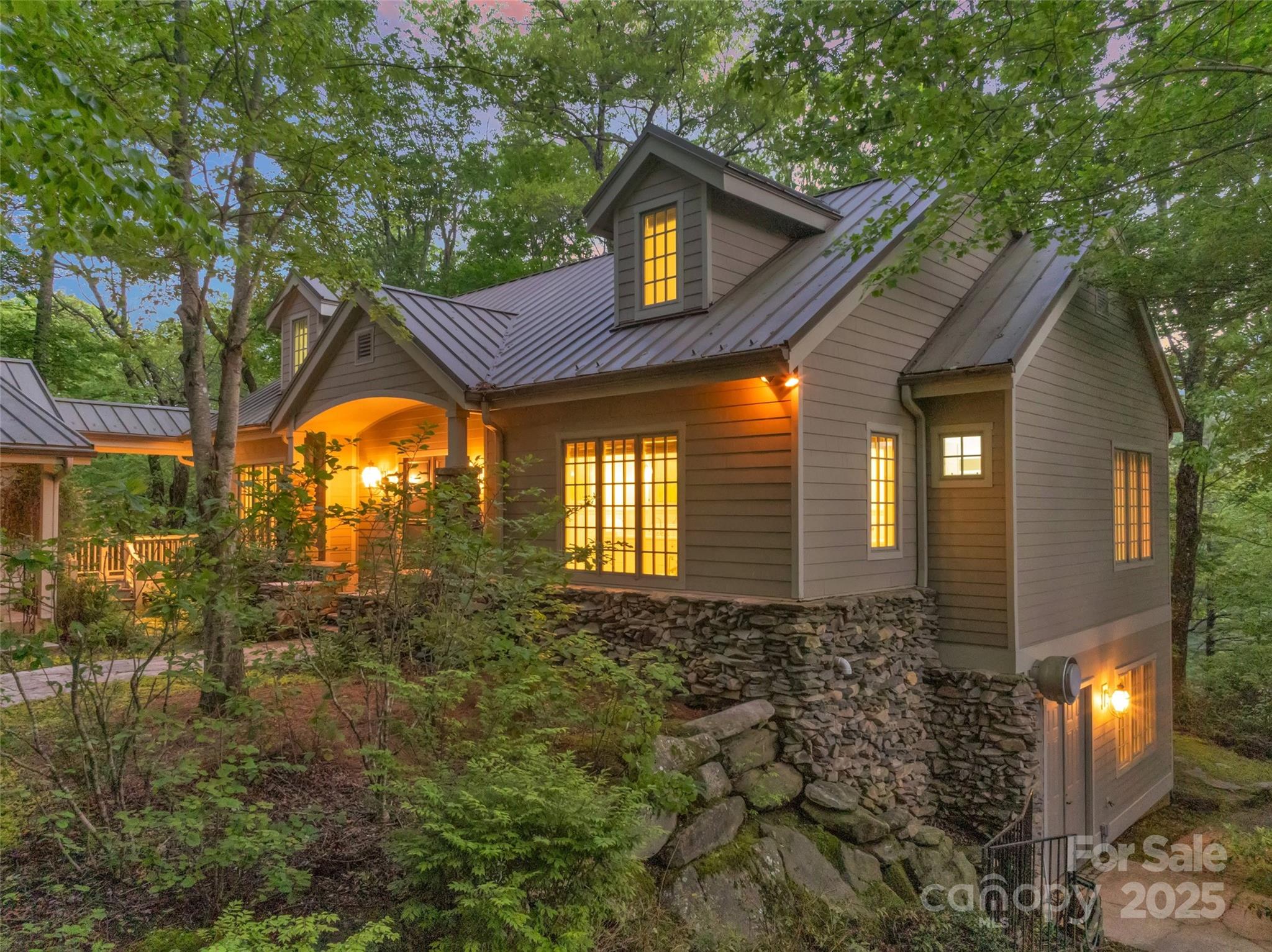 1957 Cold Mountain Road Property Photo