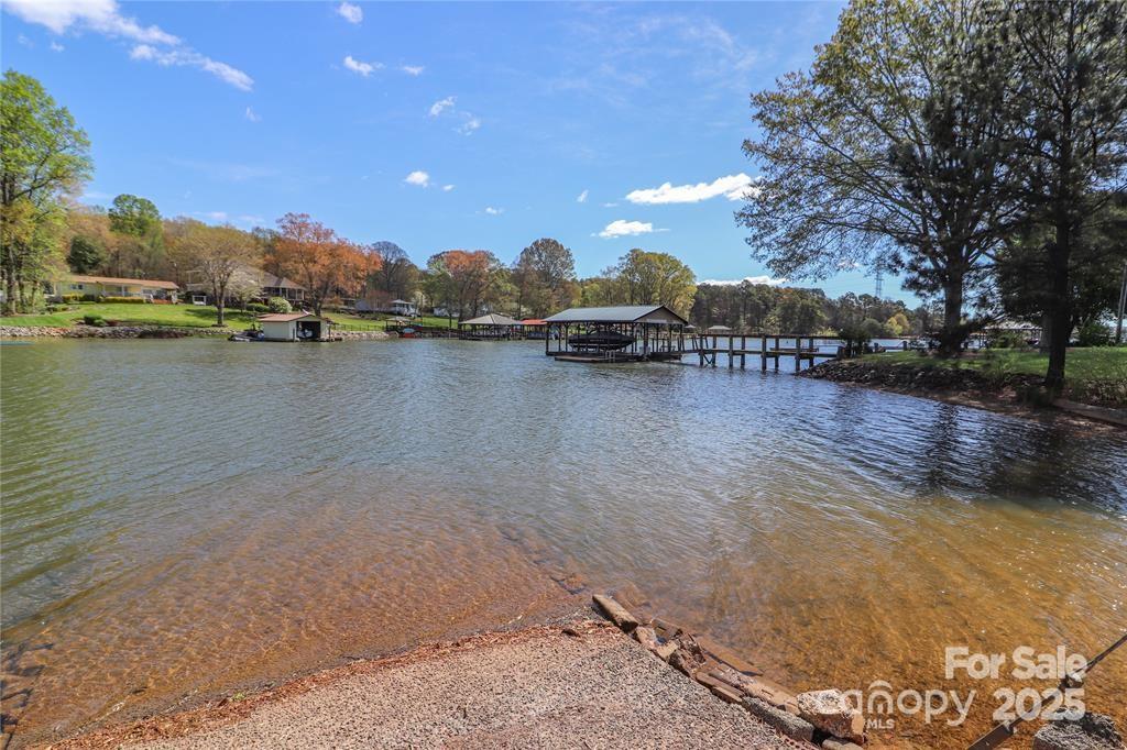 4279 Candlewood Drive Property Photo 6