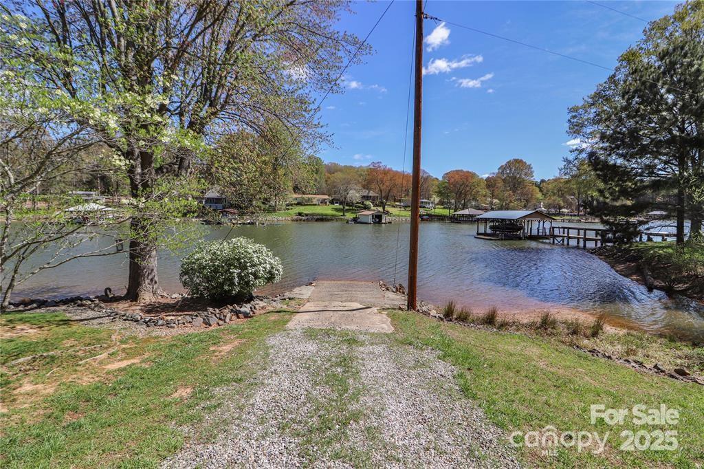 4279 Candlewood Drive Property Photo 9