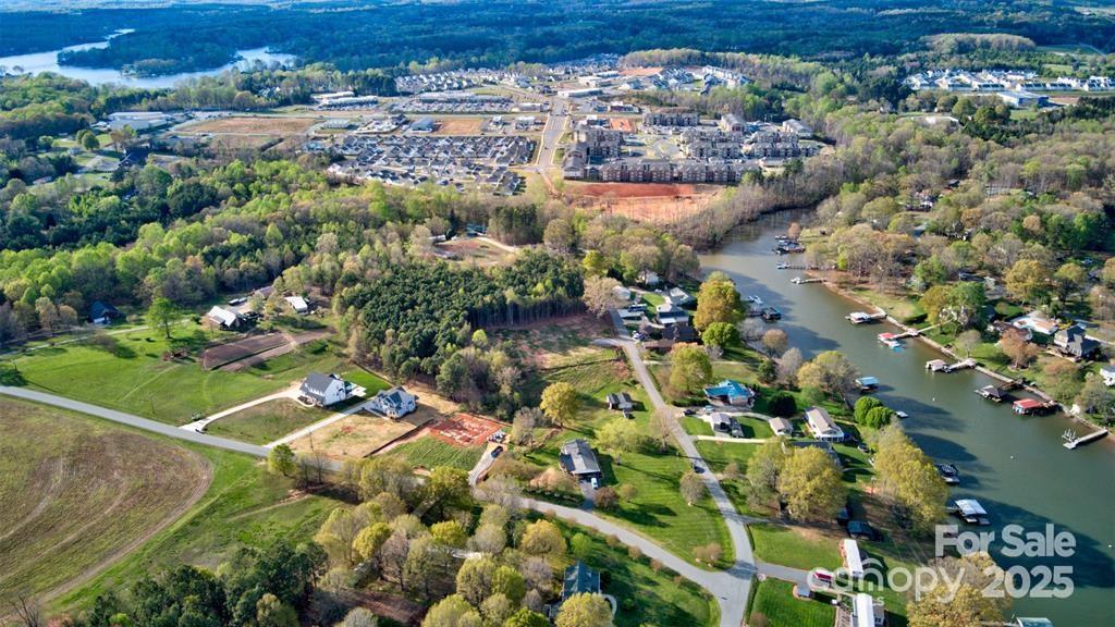 4279 Candlewood Drive Property Photo 11