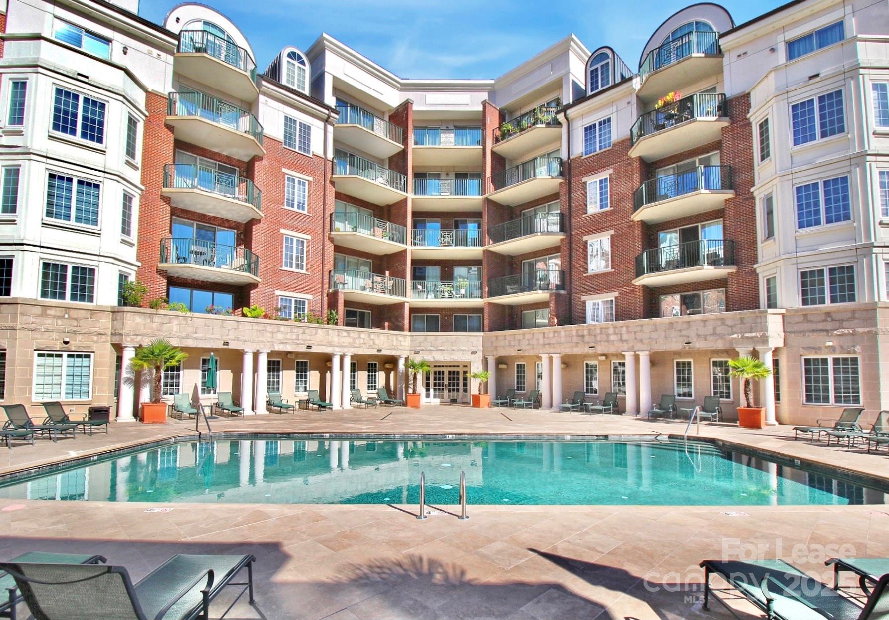 300 W 5th Street 315 Property Photo 1