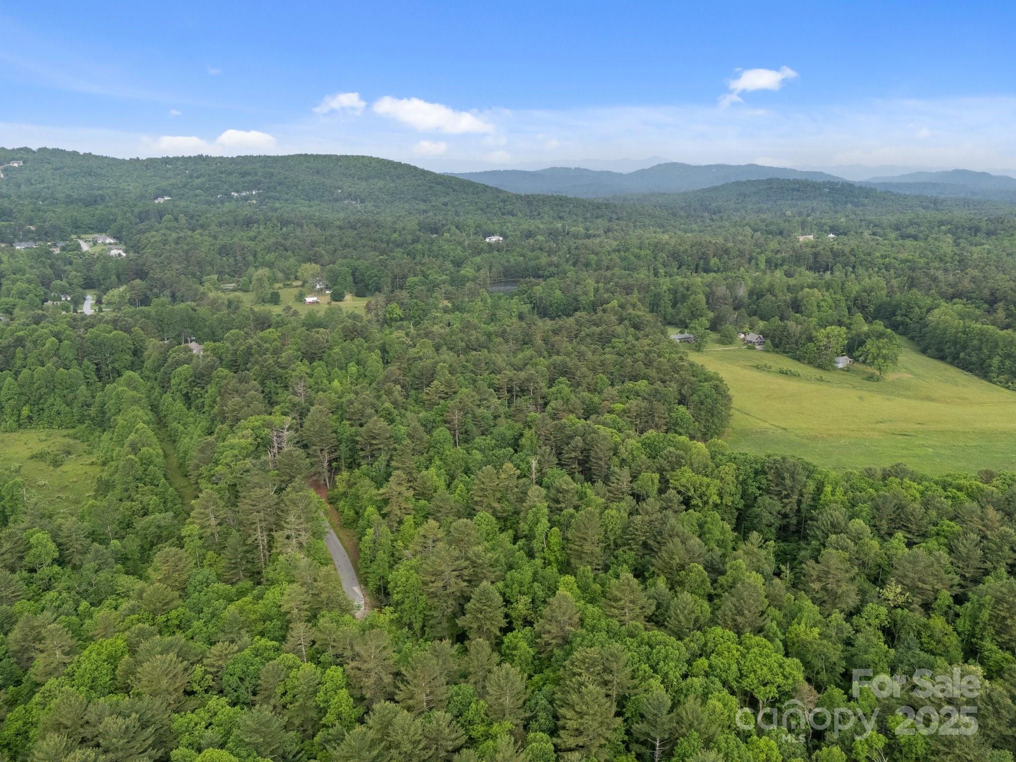 349 Red Fox Lane Property Photo 5