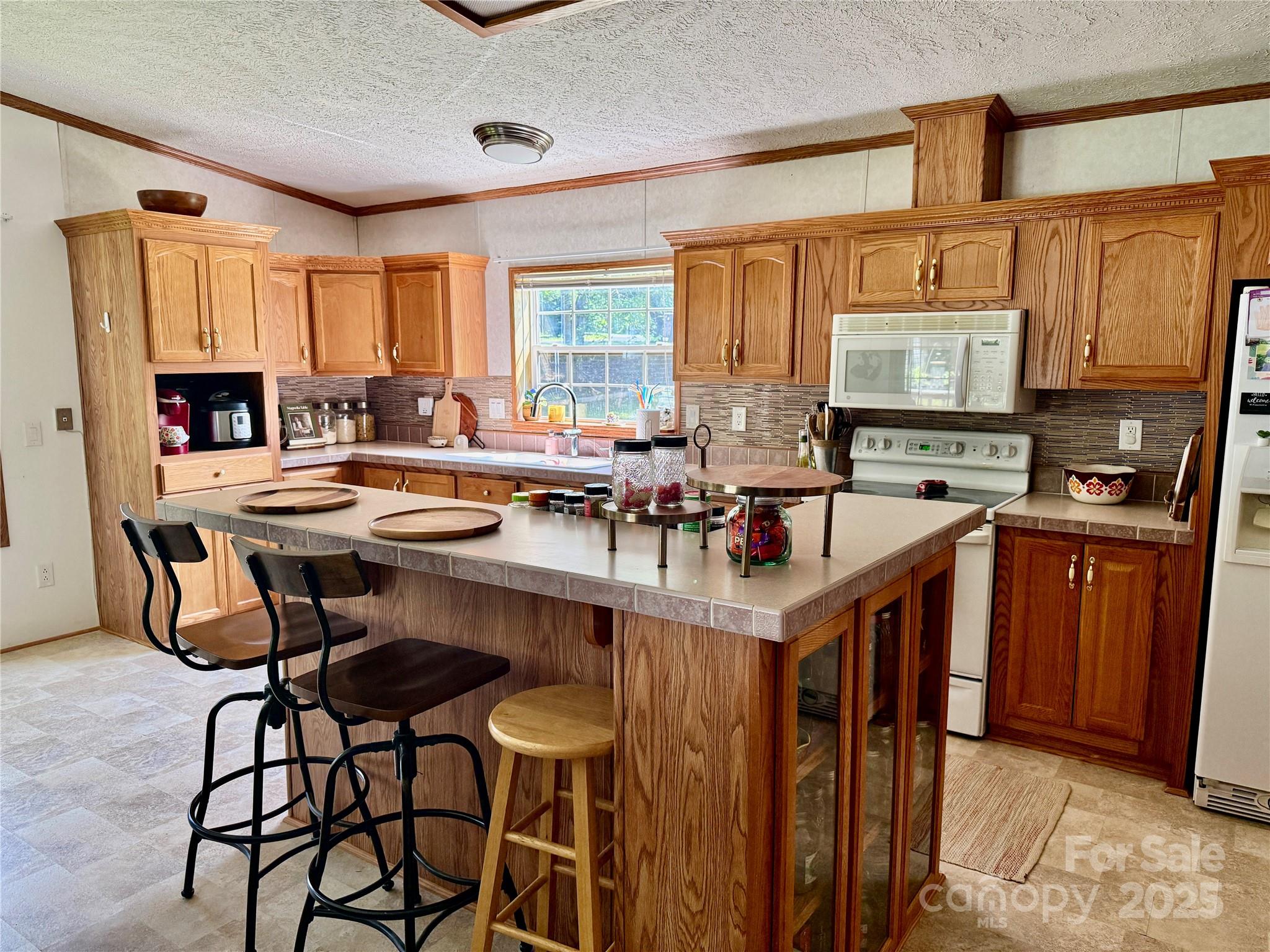 9 Henry White Lane Property Photo 10