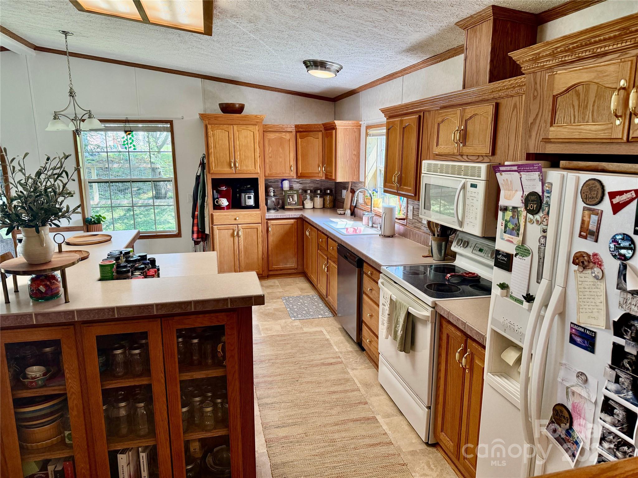 9 Henry White Lane Property Photo 11