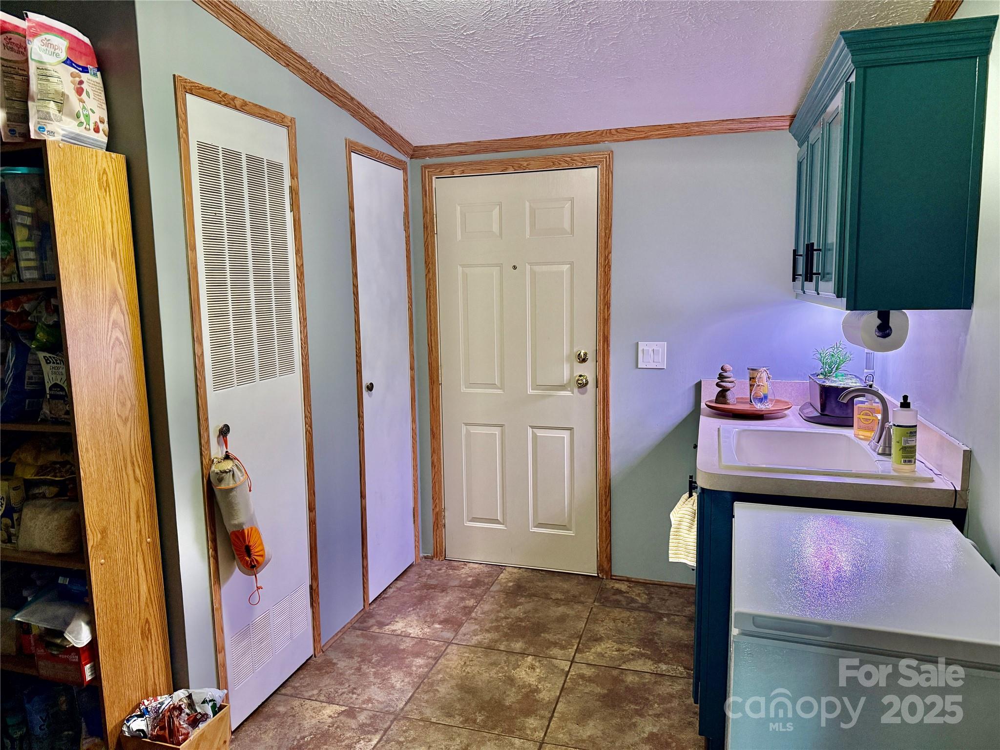 9 Henry White Lane Property Photo 34