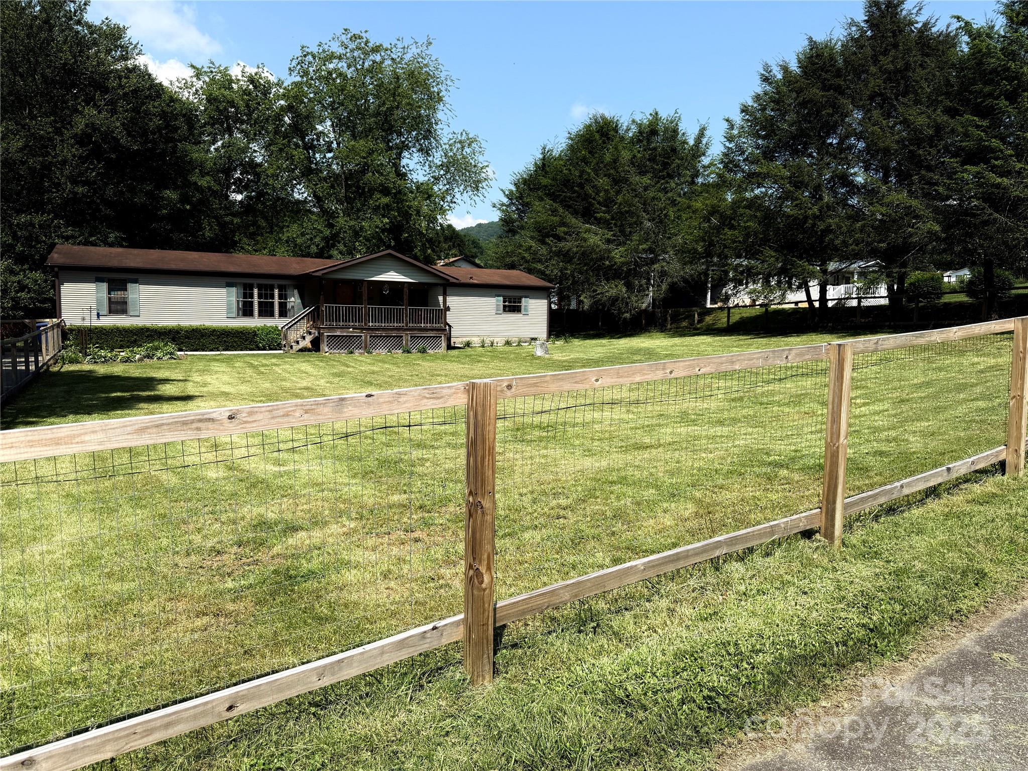 9 Henry White Lane Property Photo 44