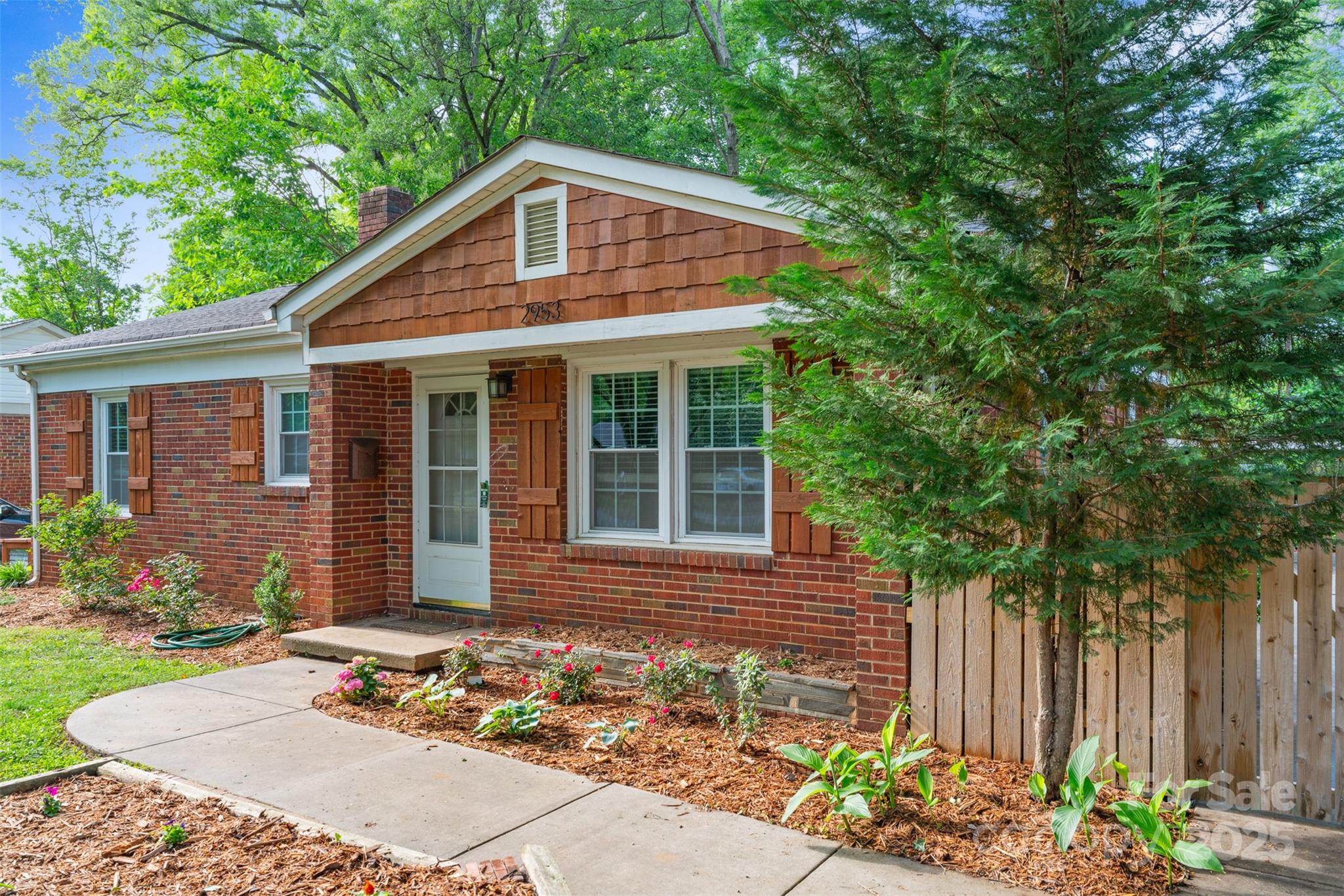 2953 Enfield Road Property Photo 1