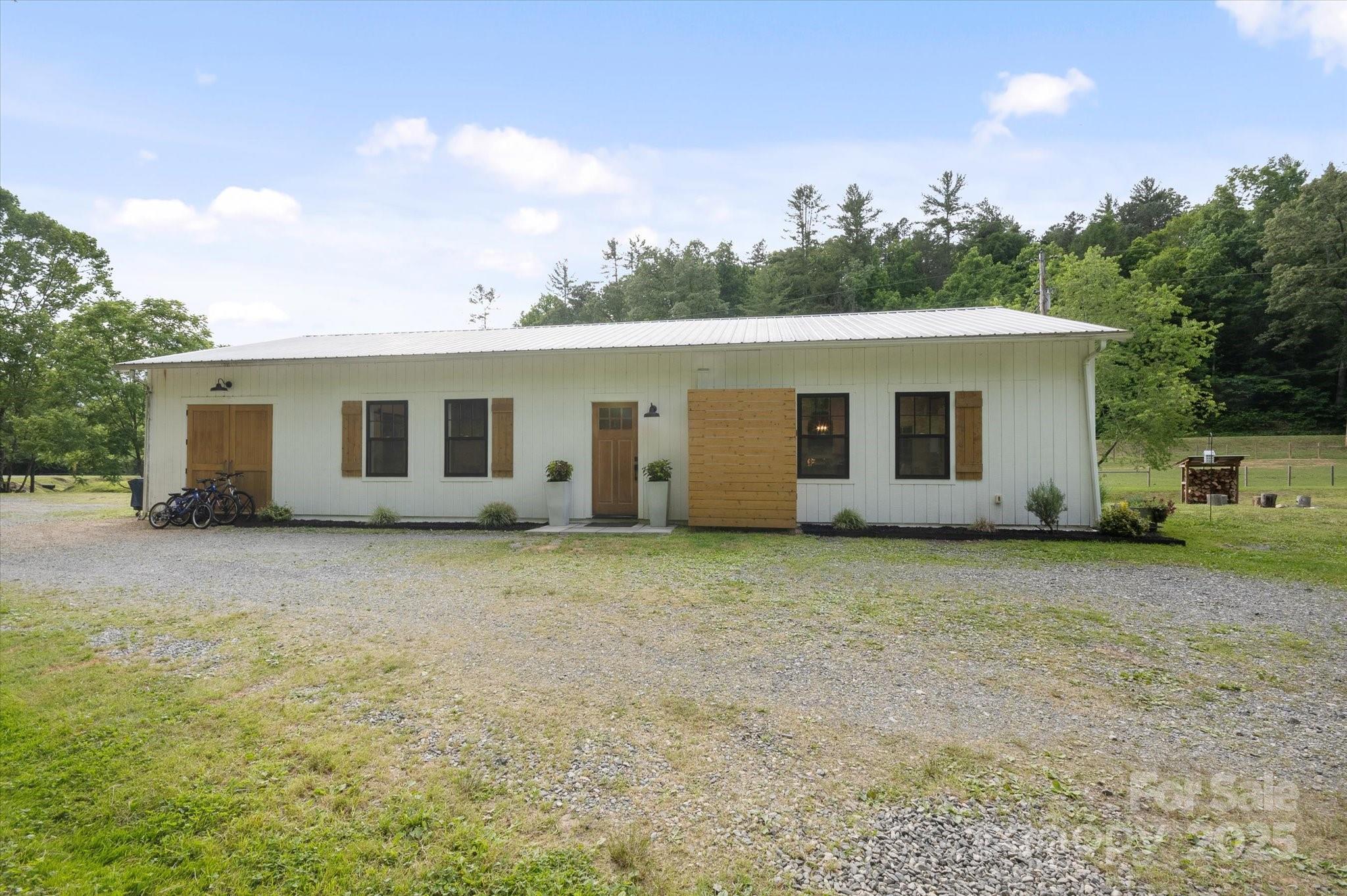 942 Paint Fork Road Property Photo 22