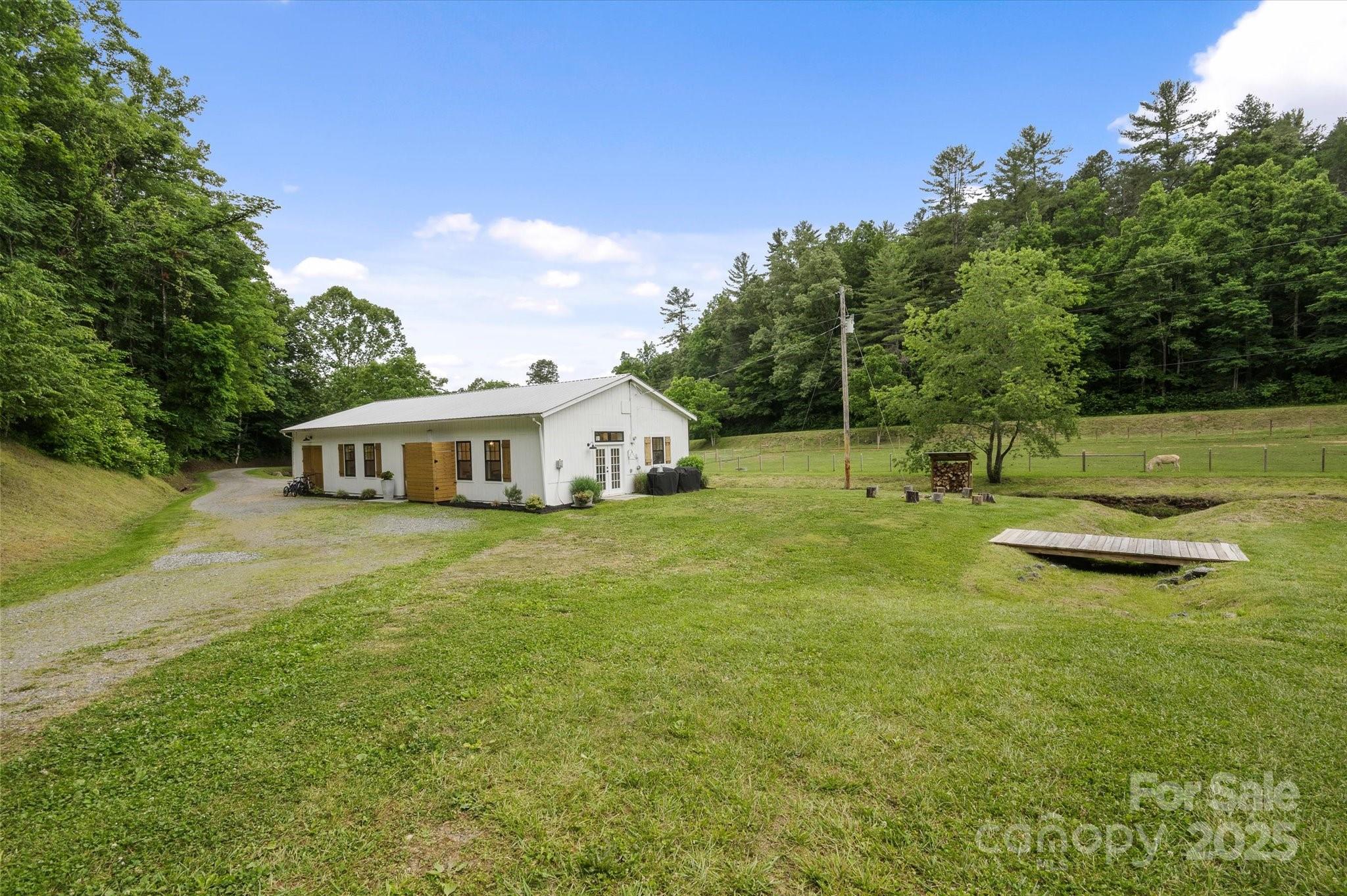 942 Paint Fork Road Property Photo 24
