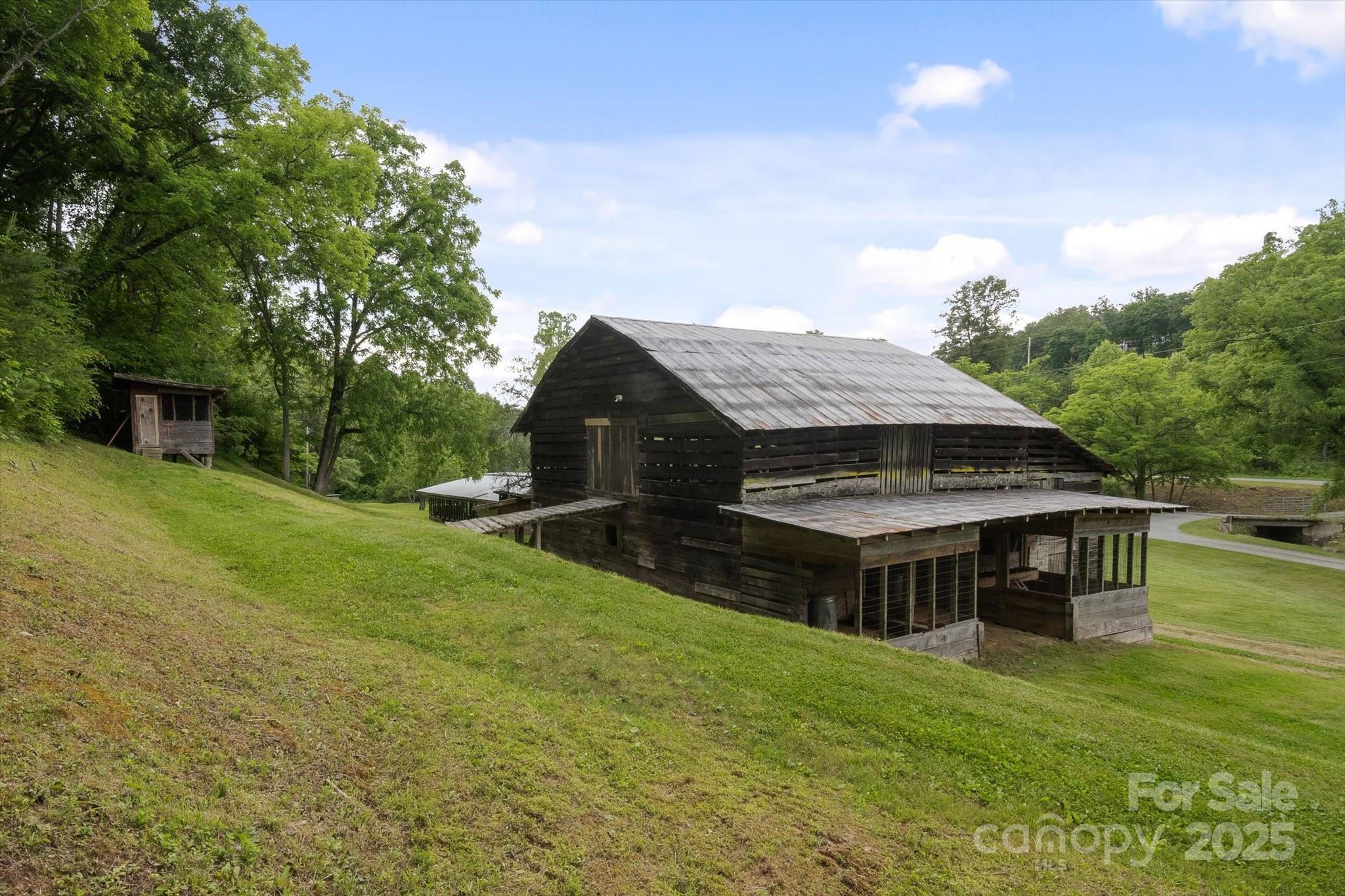 942 Paint Fork Road Property Photo 34