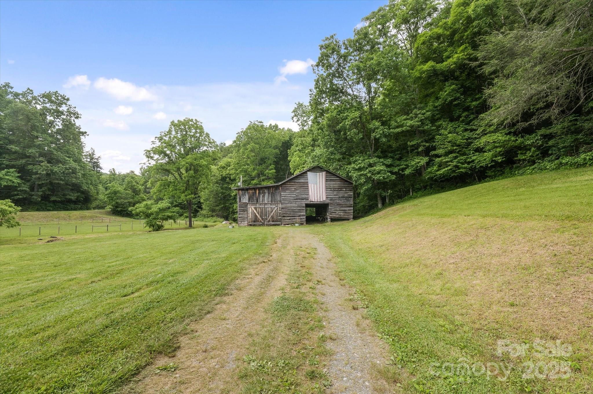 942 Paint Fork Road Property Photo 45