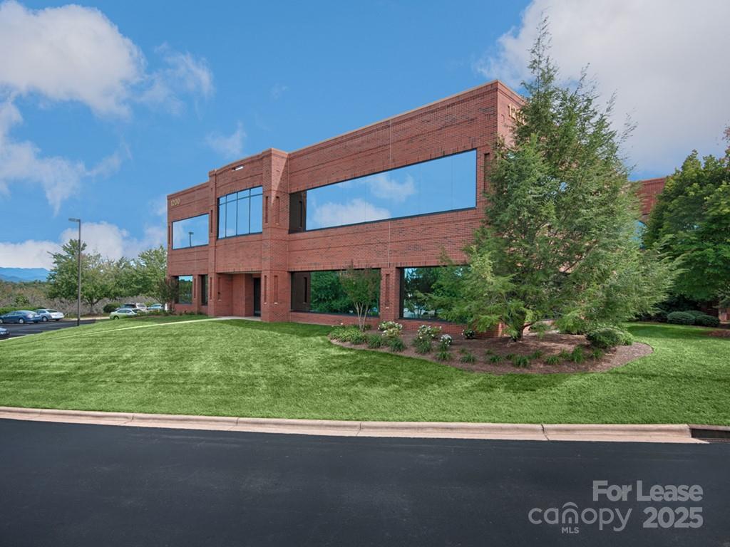 1200 Ridgefield Boulevard 120 Property Photo 13