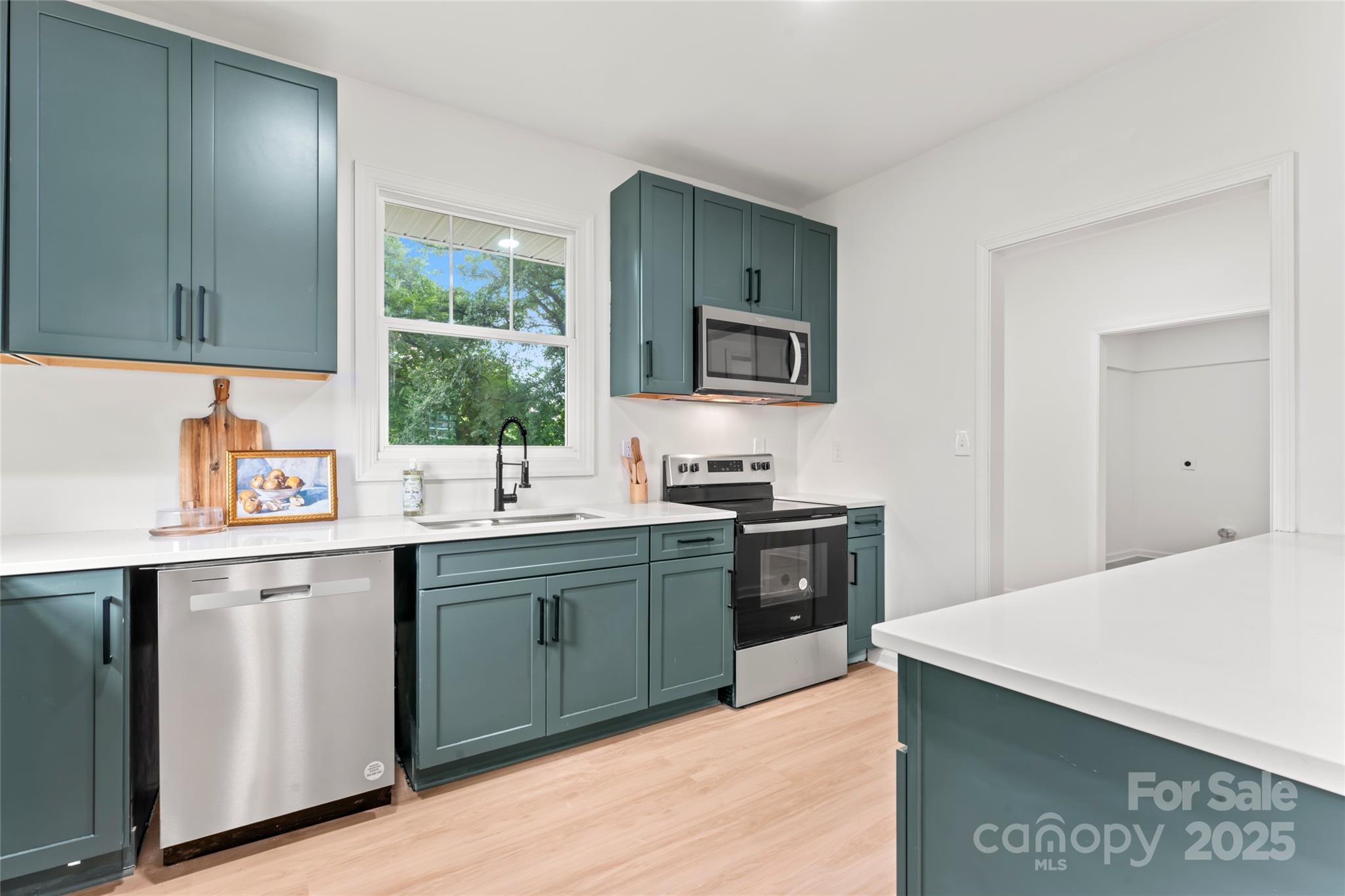 815 E Second Avenue Property Photo 8