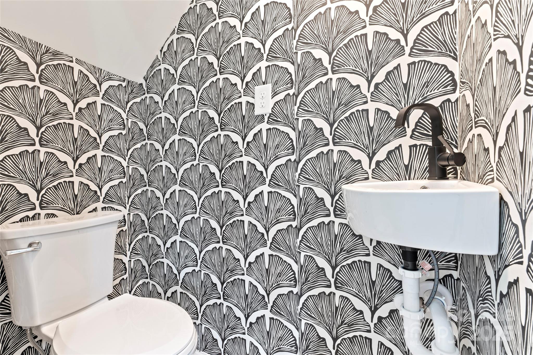 815 E Second Avenue Property Photo 17