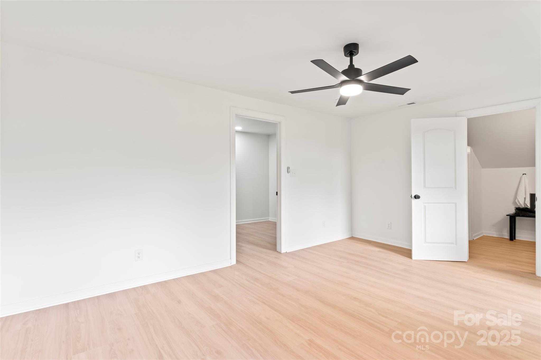 815 E Second Avenue Property Photo 24