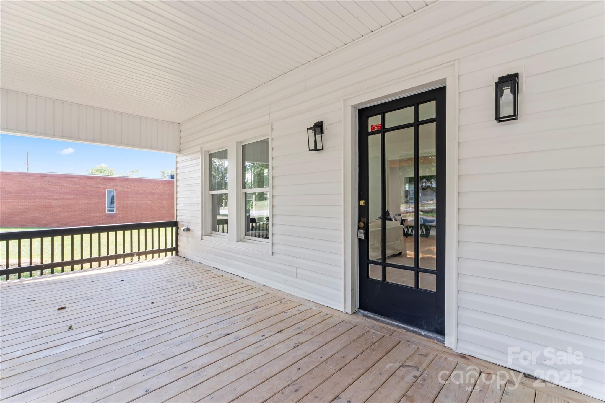 815 E Second Avenue Property Photo 29