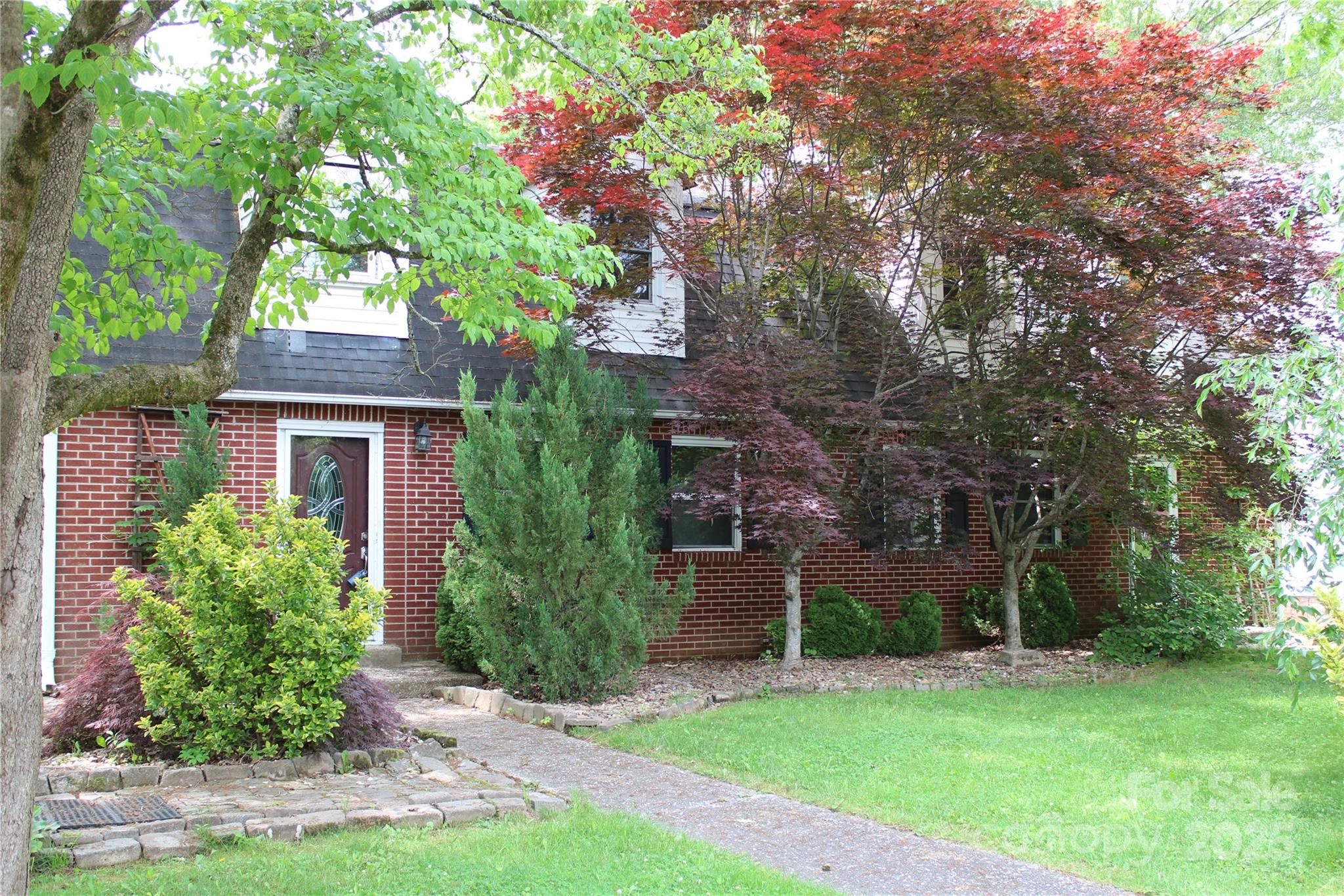 426/432 Maple Street Property Photo