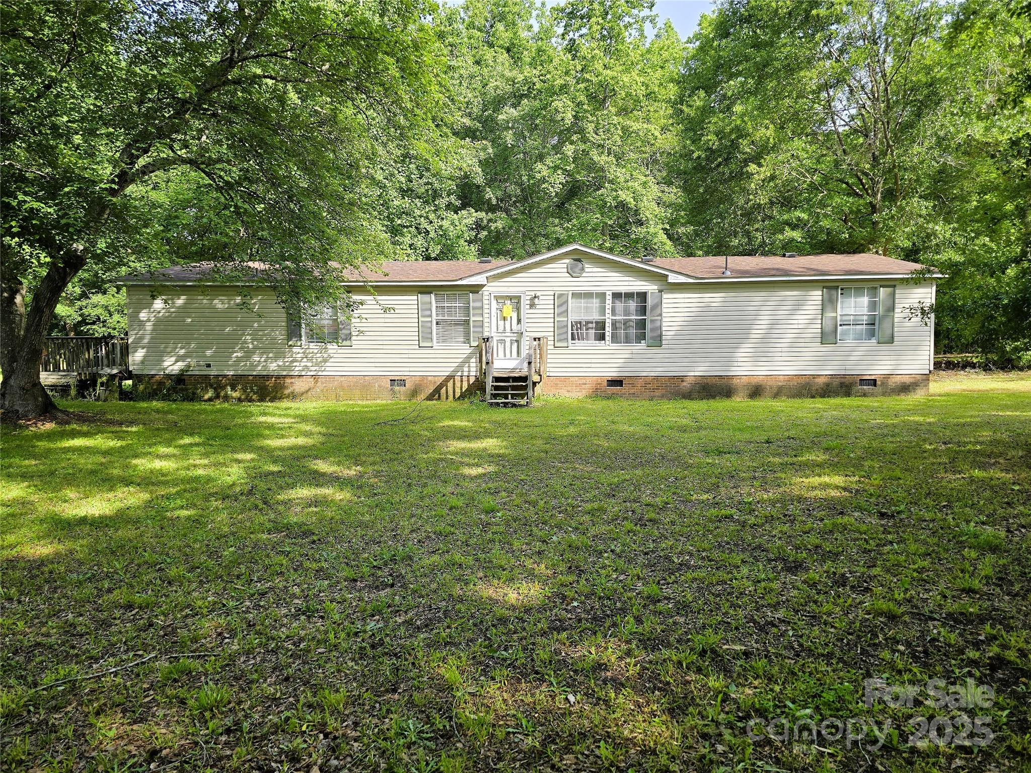 219 Watterson Road Property Photo 1