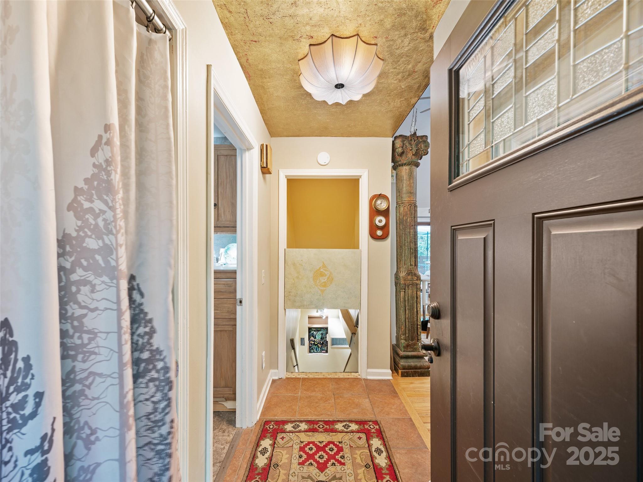 278 Mount View Drive Property Photo 5