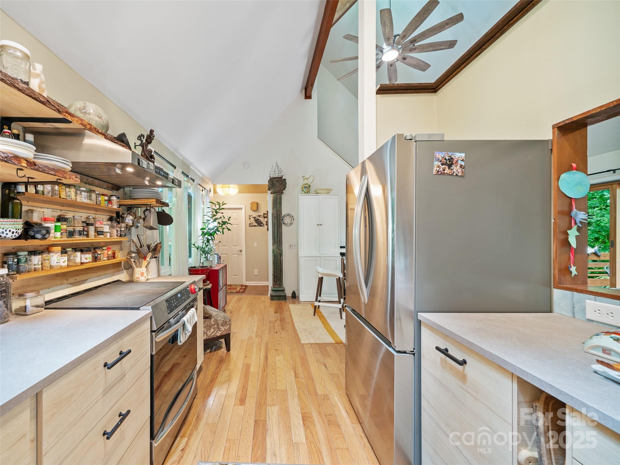 278 Mount View Drive Property Photo 9