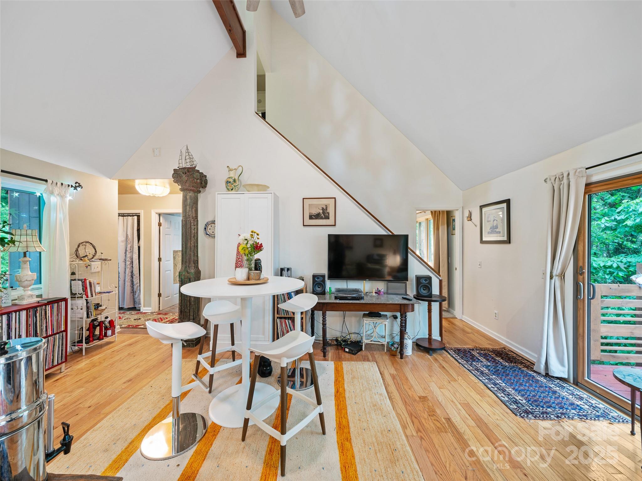 278 Mount View Drive Property Photo 10