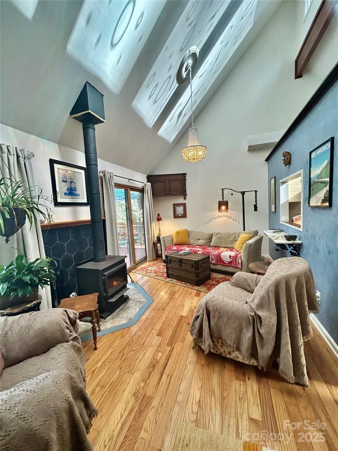 278 Mount View Drive Property Photo 11