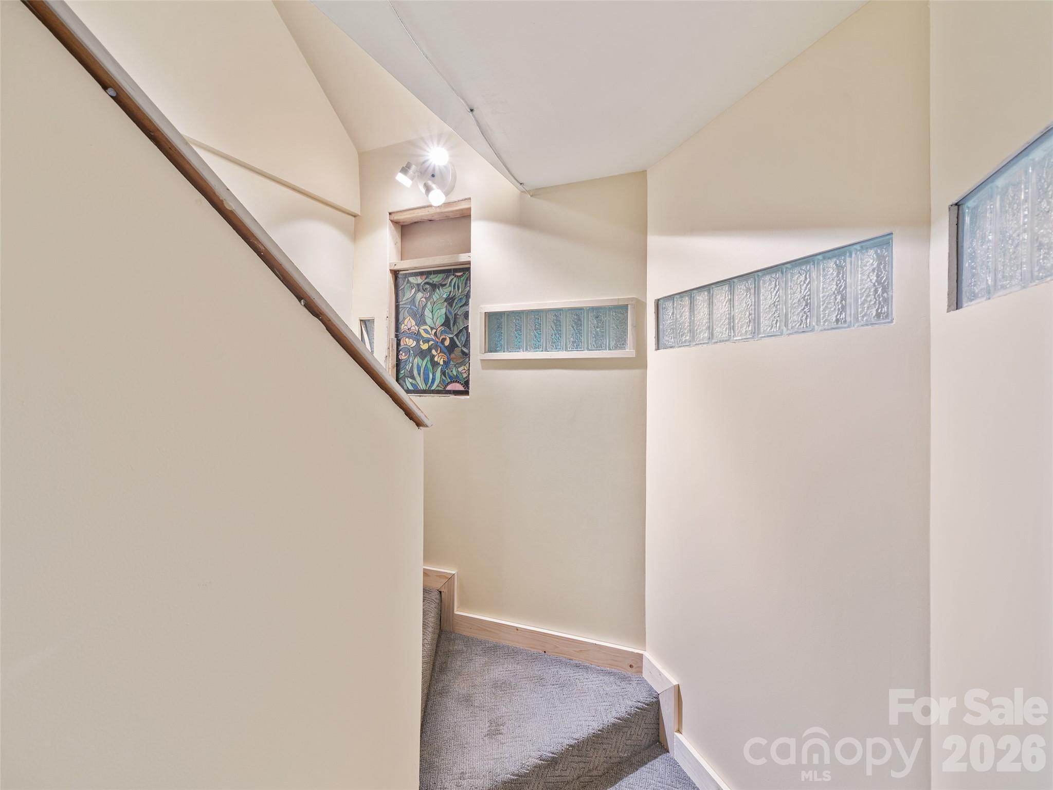 278 Mount View Drive Property Photo 20