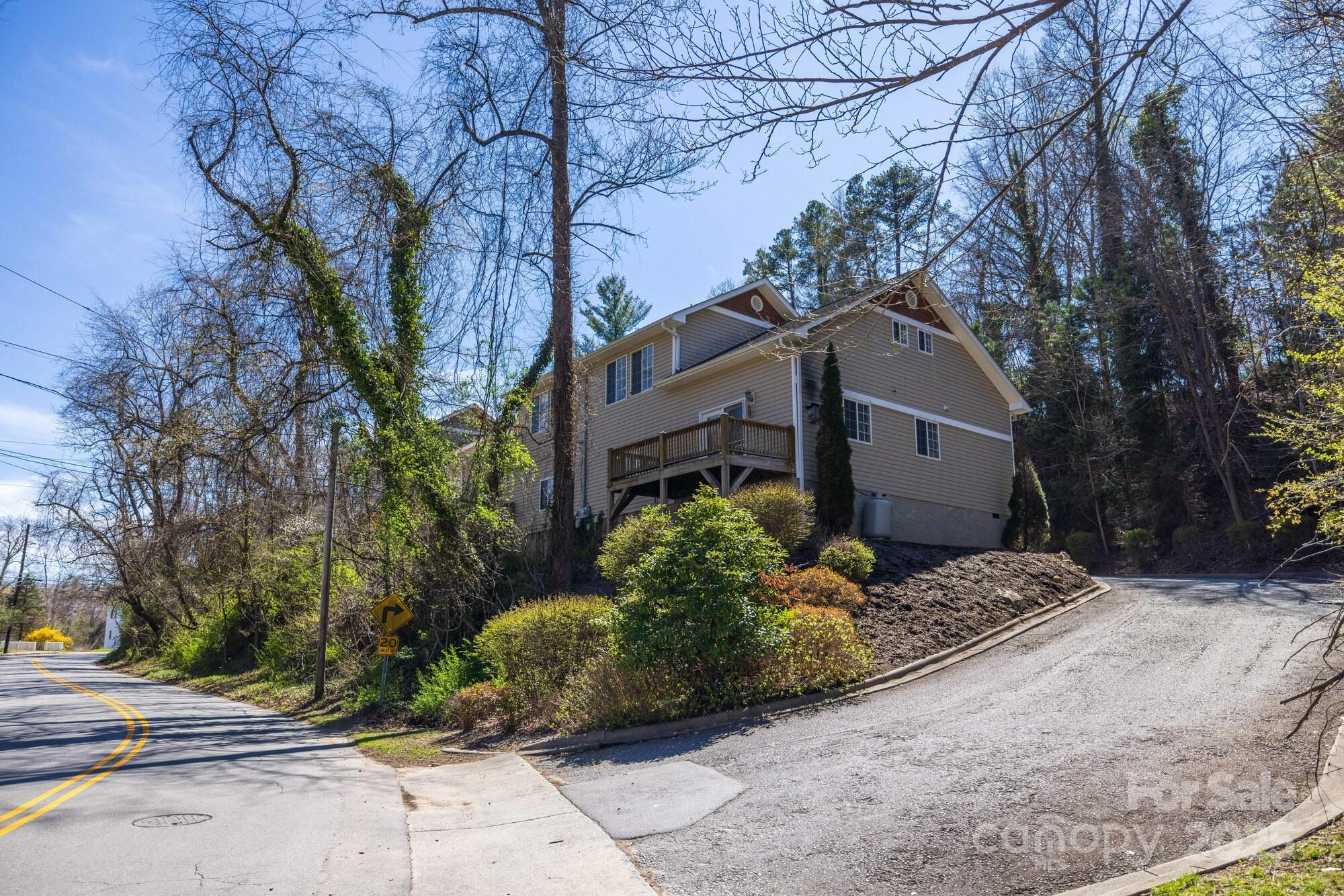 445 Sand Hill Road 1-6 Property Photo 6