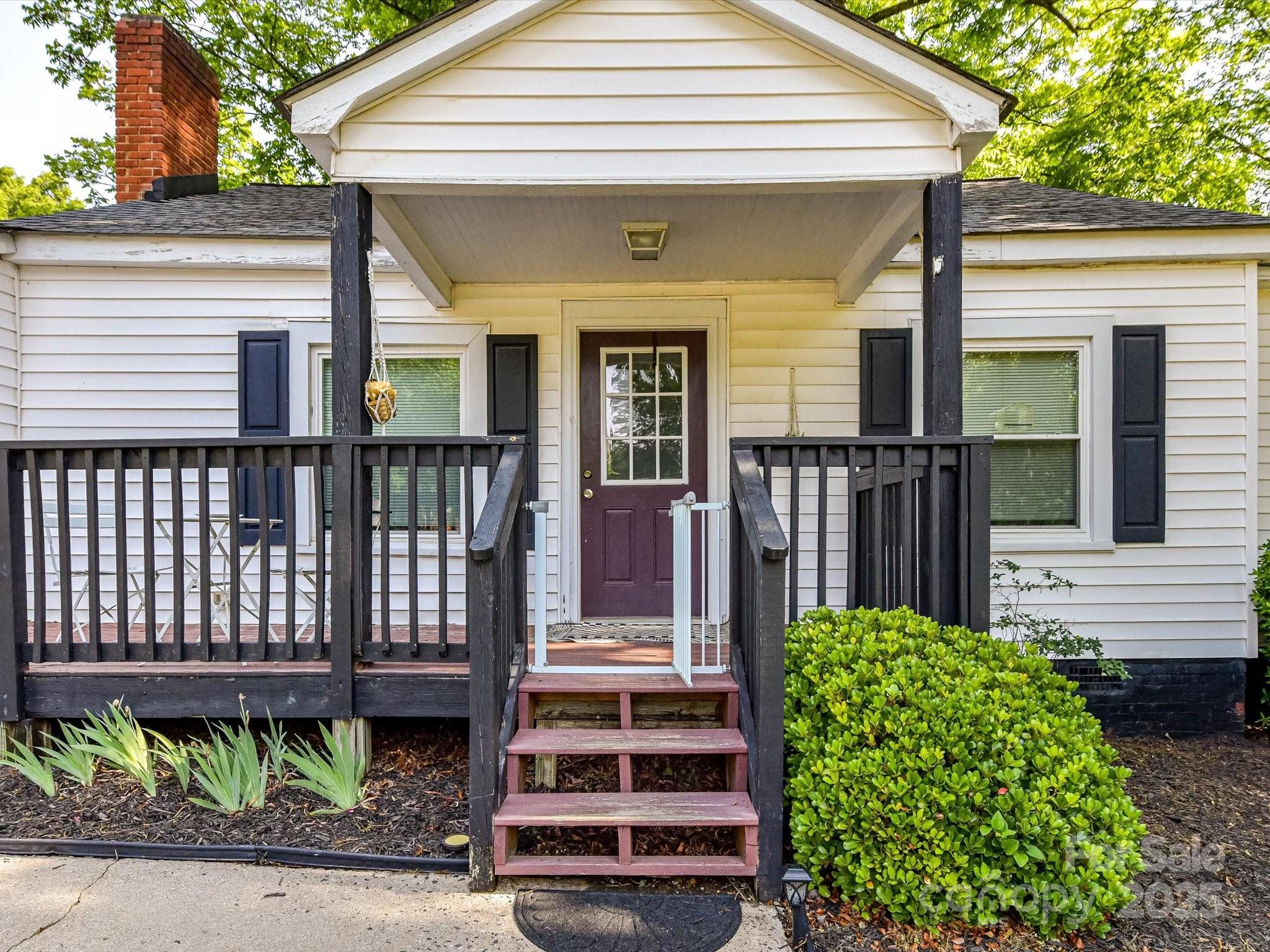 22 Walnut Avenue 1 Property Photo 3