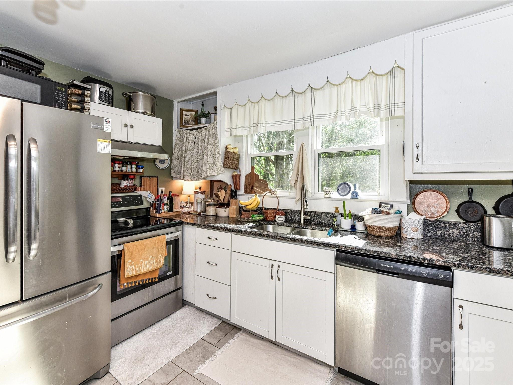 22 Walnut Avenue 1 Property Photo 4