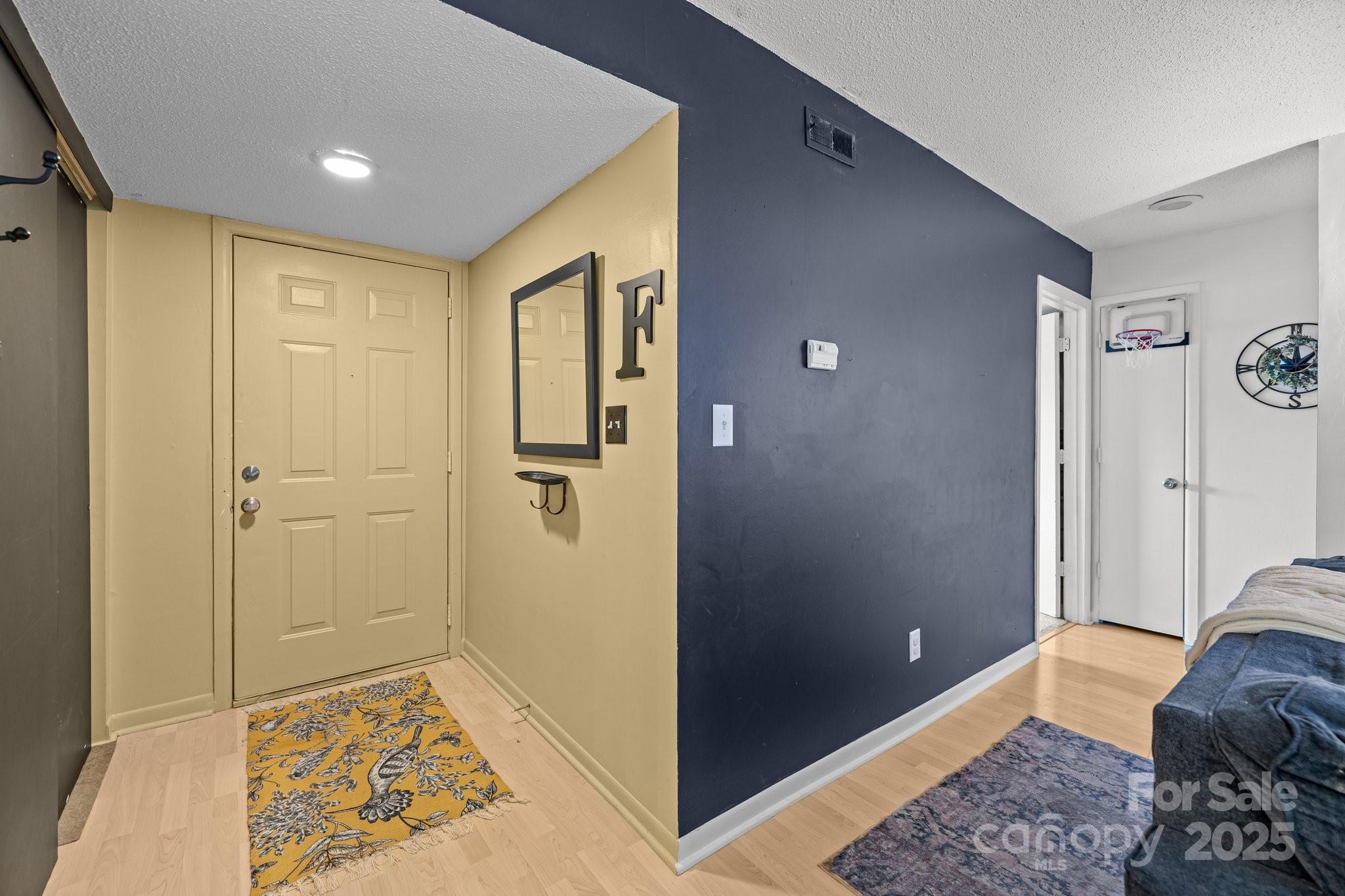 11069 Cedar View Road Property Photo 7