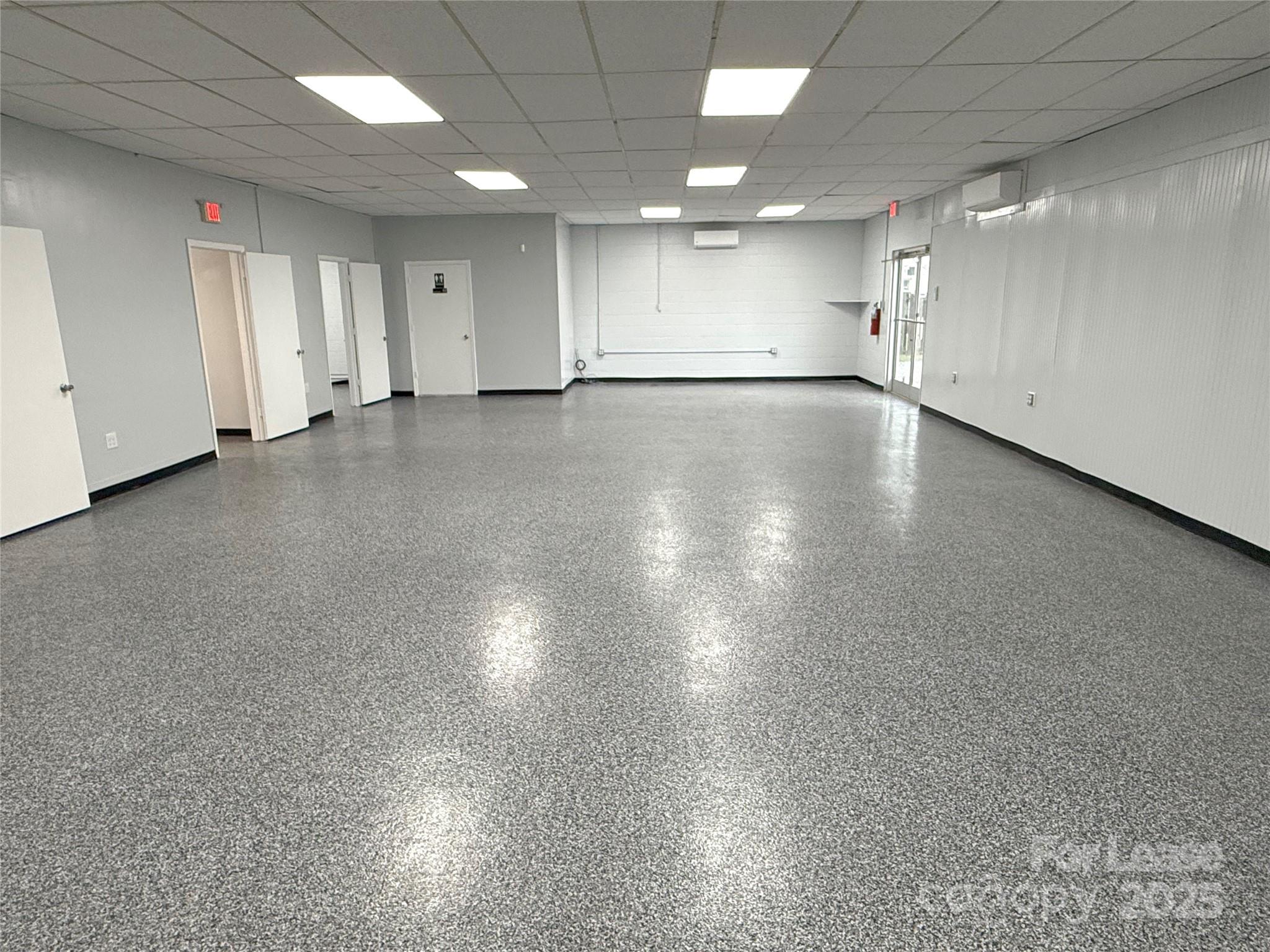 2130 S Main Street Property Photo 16