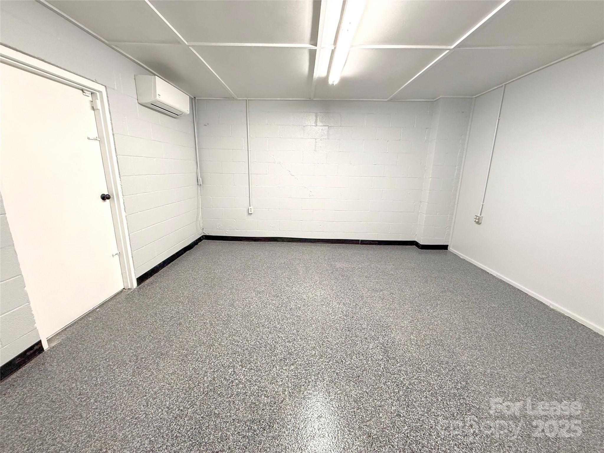 2130 S Main Street Property Photo 25