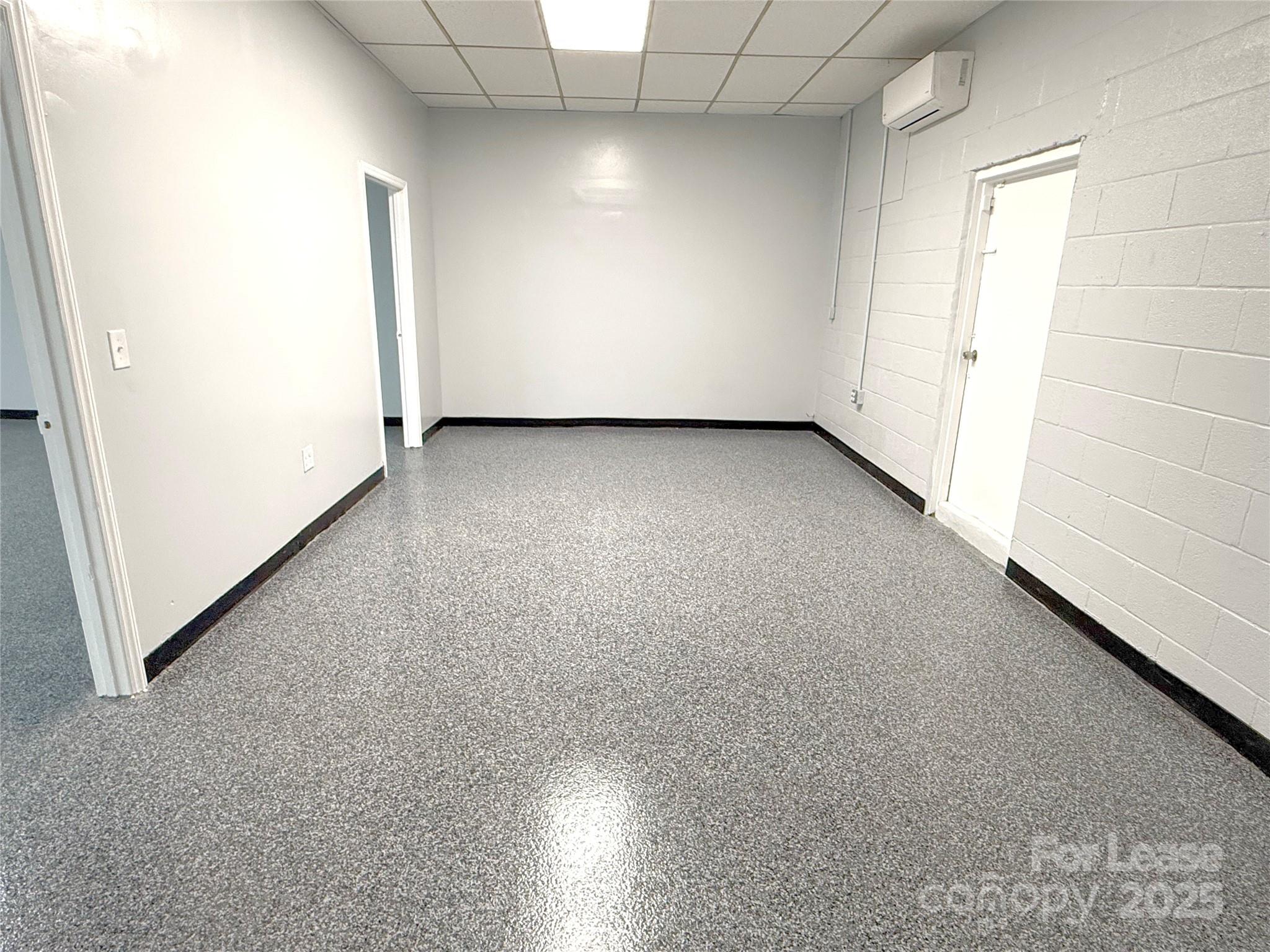 2130 S Main Street Property Photo 27