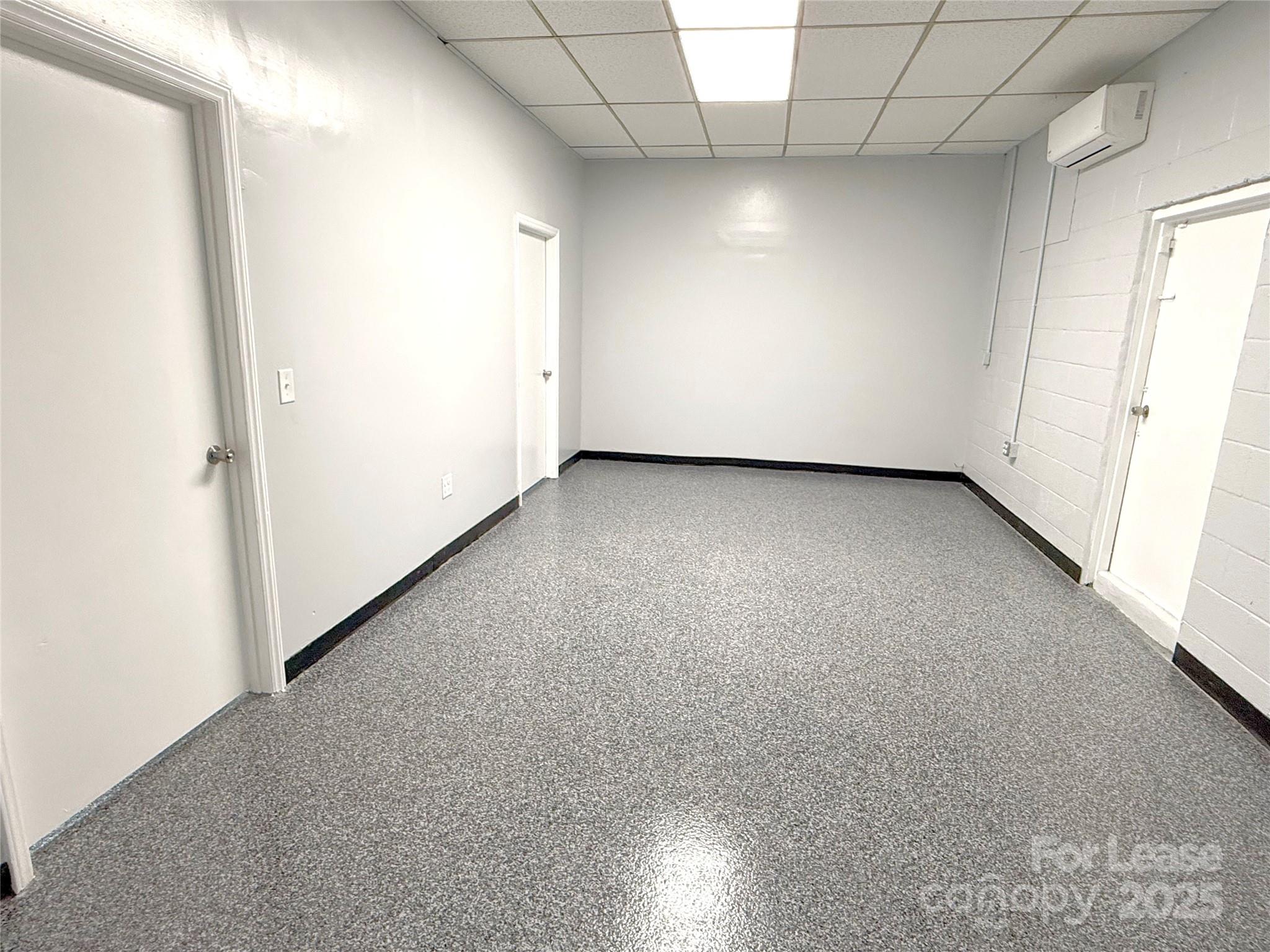 2130 S Main Street Property Photo 28