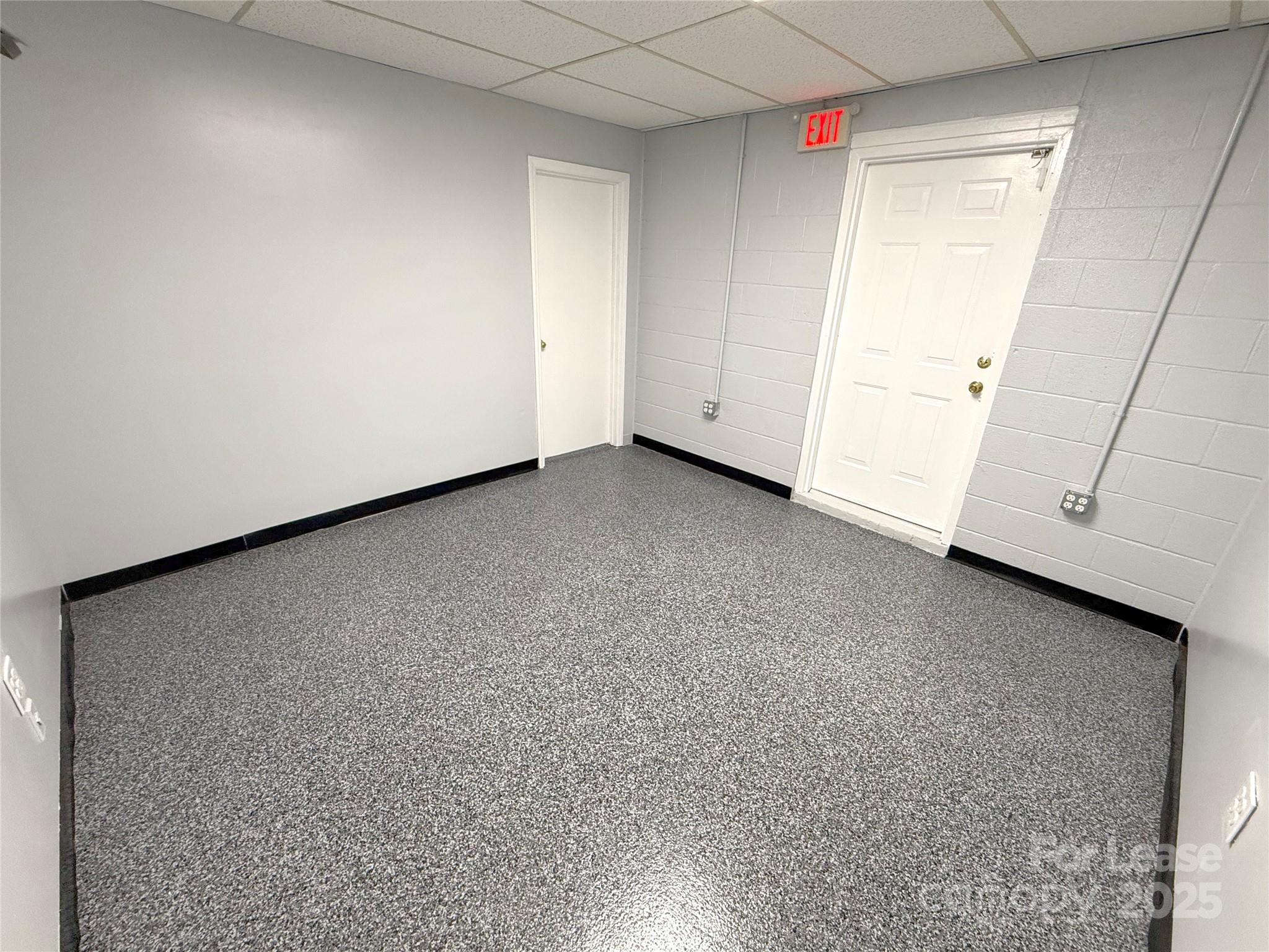 2130 S Main Street Property Photo 34