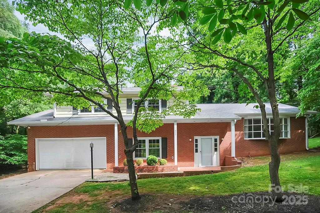506 Richards Drive Property Photo 1