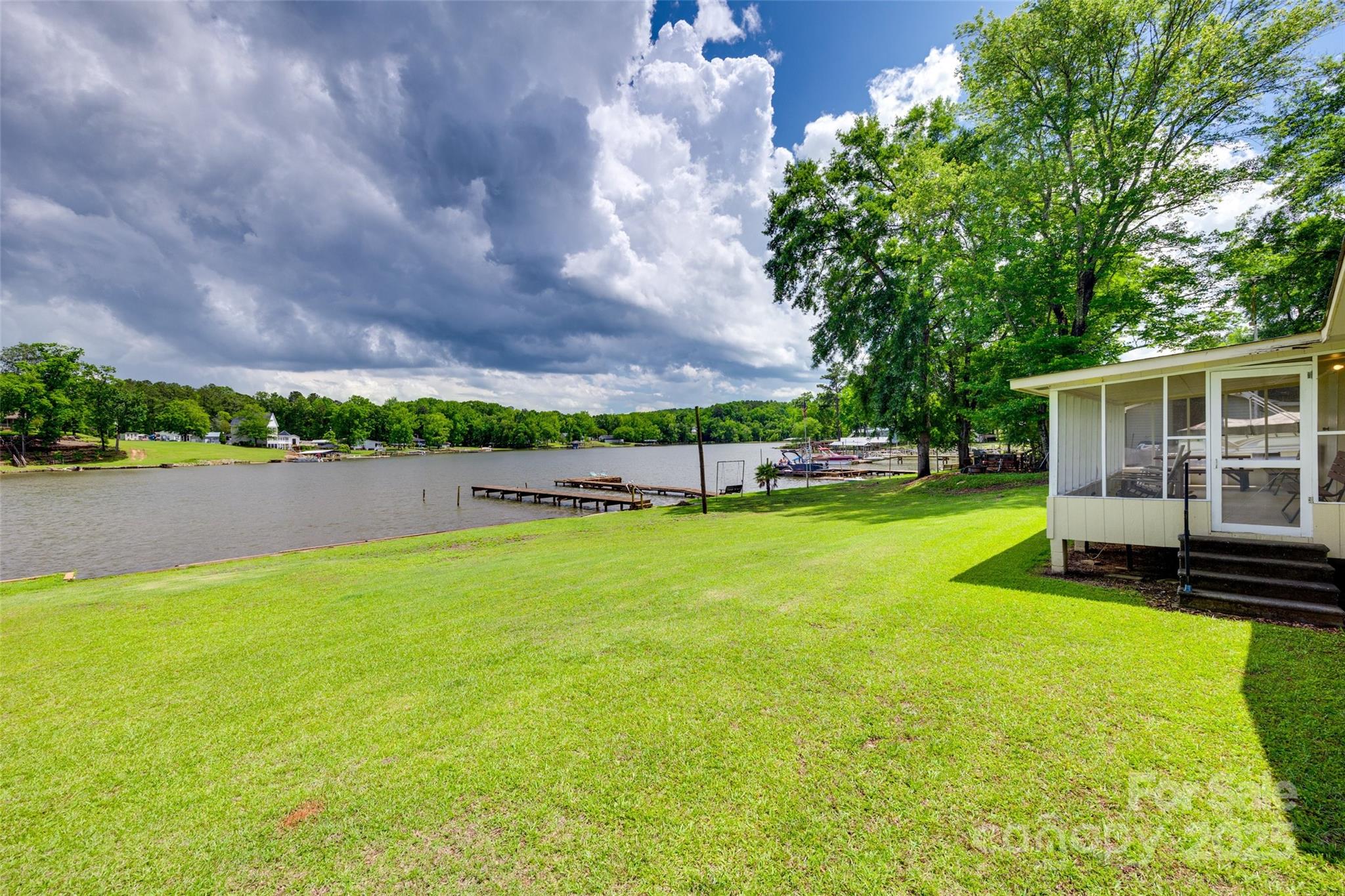 2474 Cottage Lane Property Photo 1