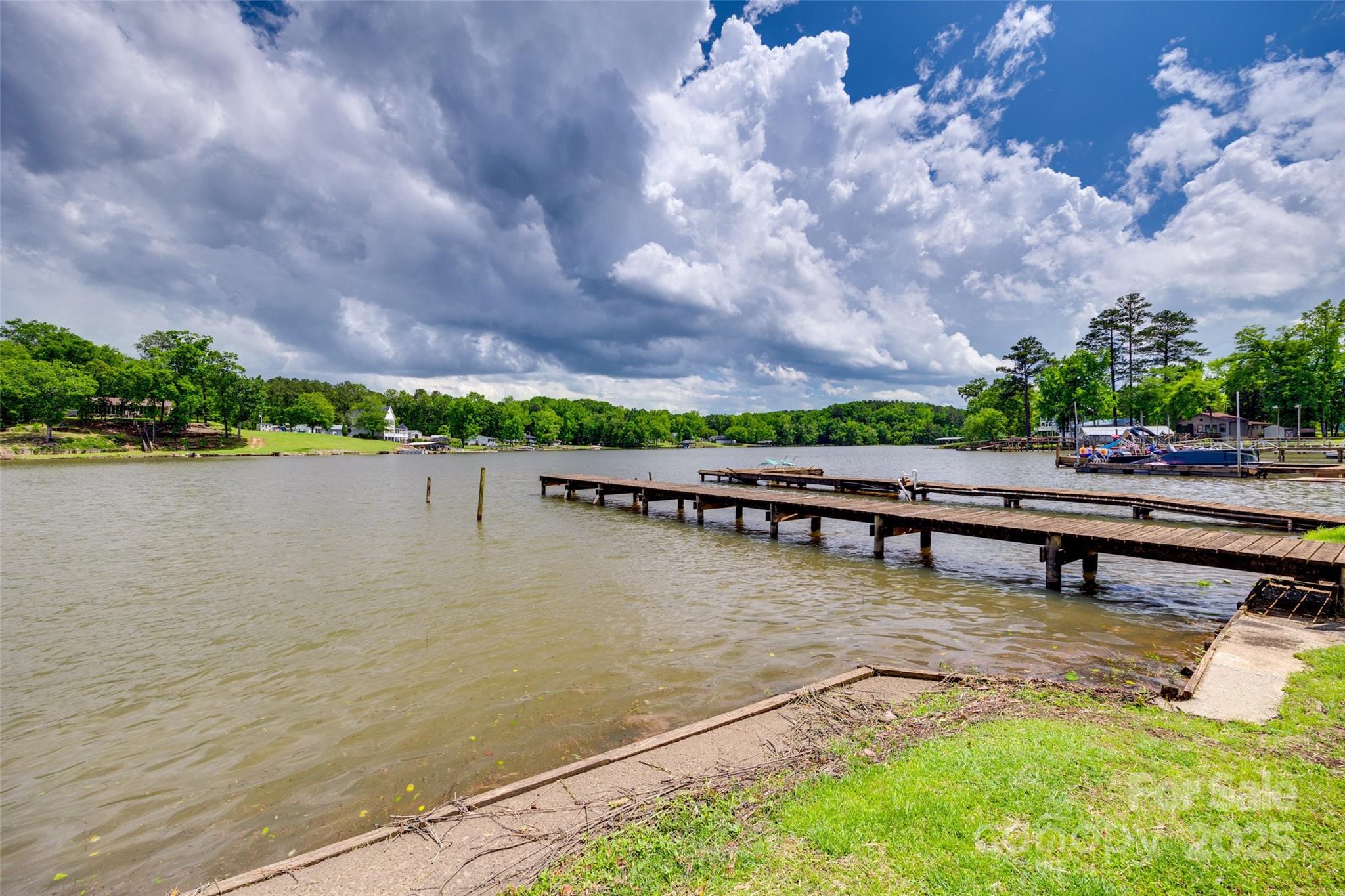 2474 Cottage Lane Property Photo 4