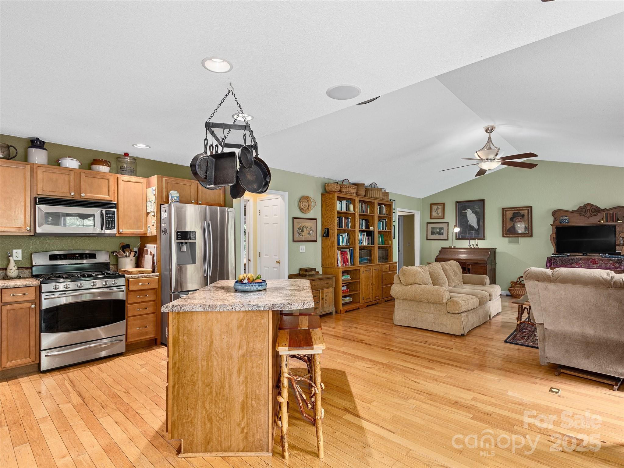 224 Old Haw Creek Road Property Photo 6