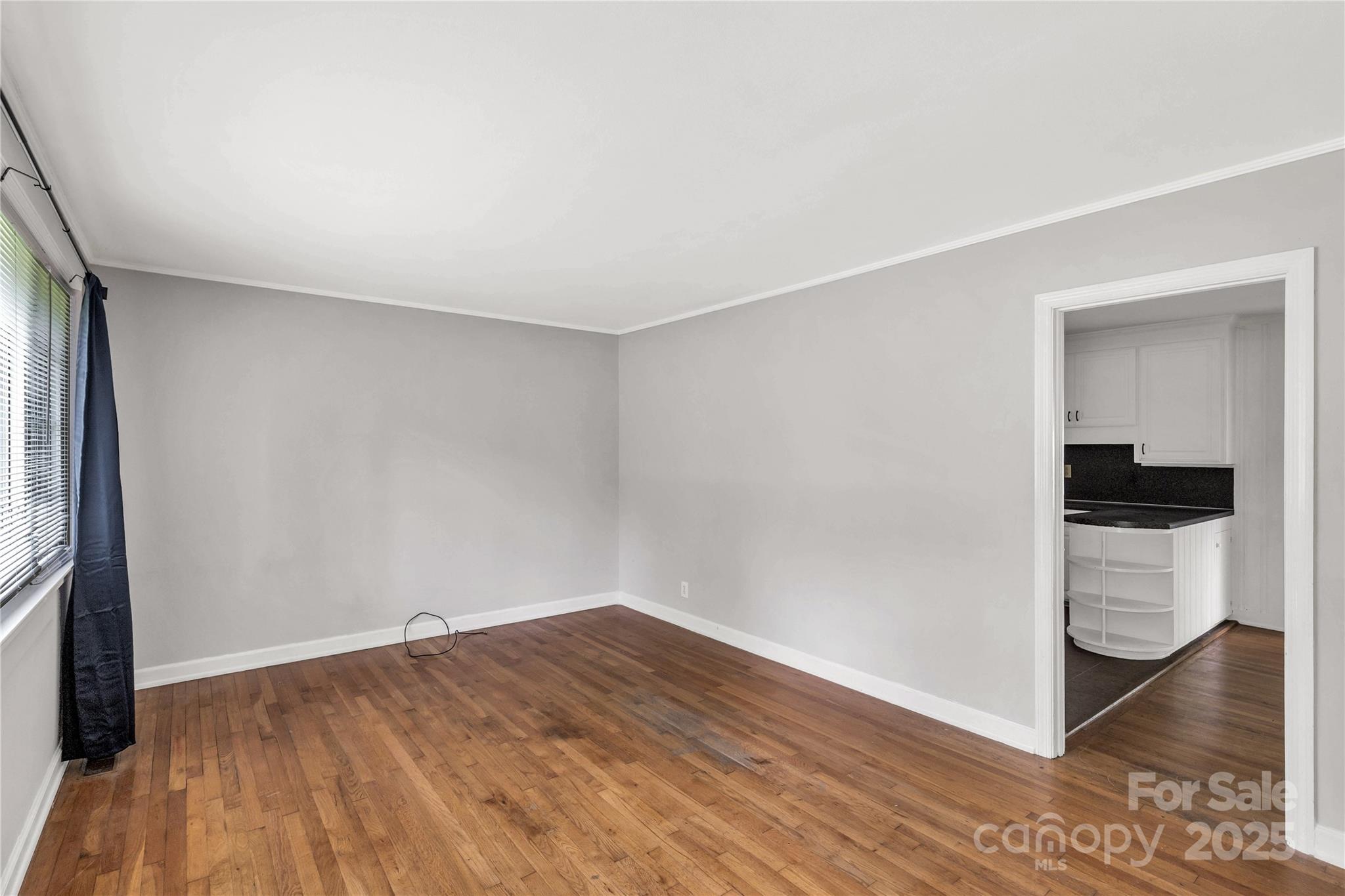 405 N Woodland Drive Property Photo 3