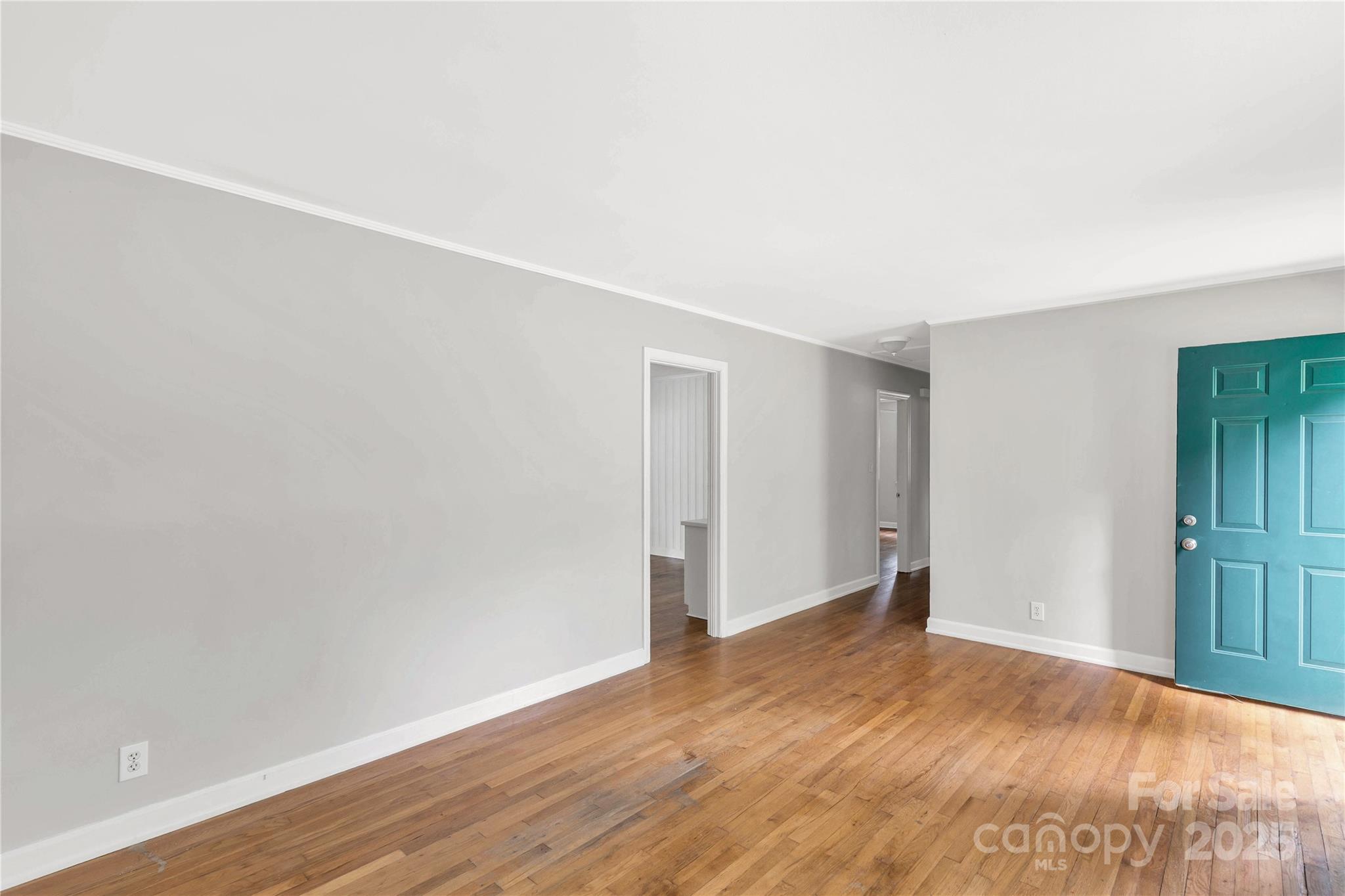 405 N Woodland Drive Property Photo 5