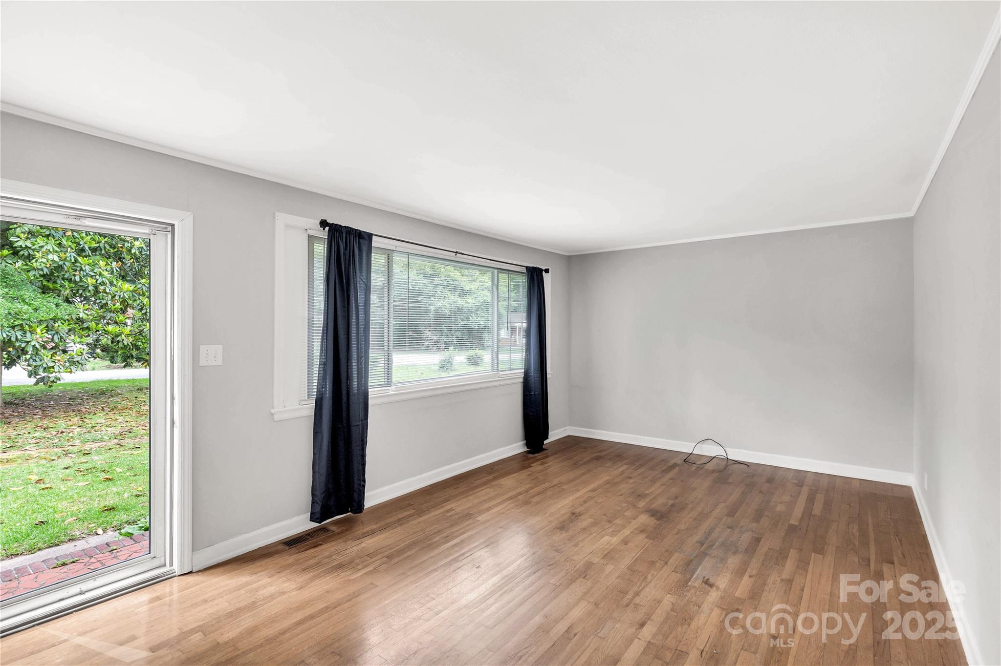 405 N Woodland Drive Property Photo 6