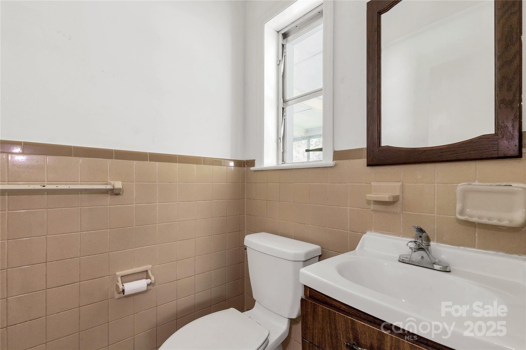 405 N Woodland Drive Property Photo 12